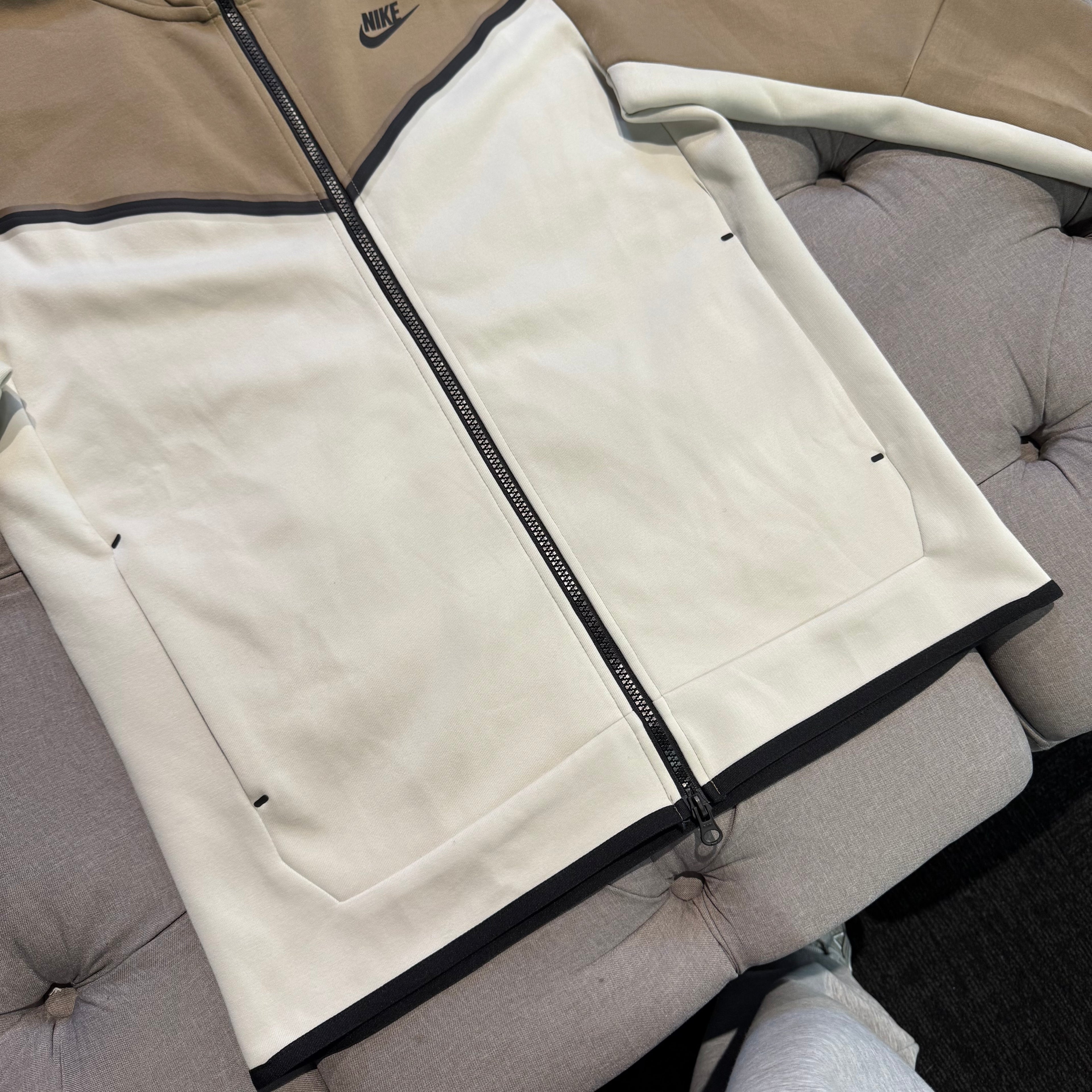 Nike Tech Fleece Jacket 'Brown White' (Second hand)