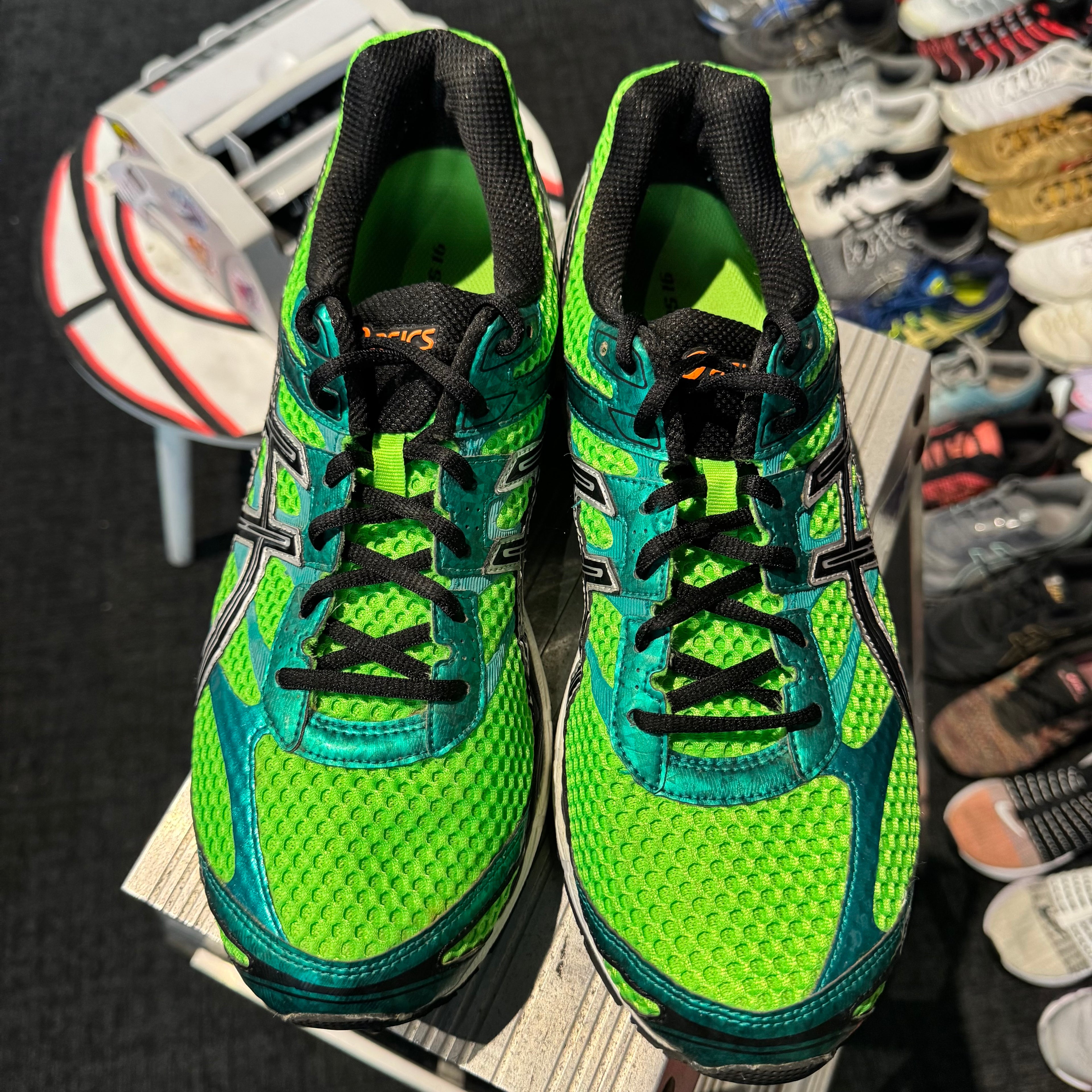 Asics Gel Cumulus 16 (2014) 'Flash Green Black Flash Orange' (Second hand)