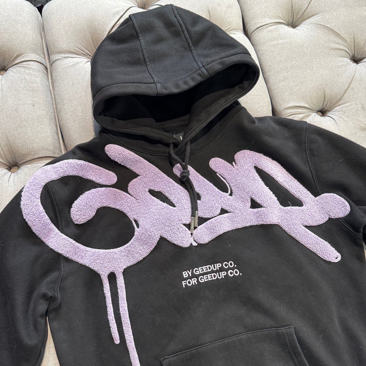 Geedup Handstyle Hoodie 'Black Lavender' (Second hand)