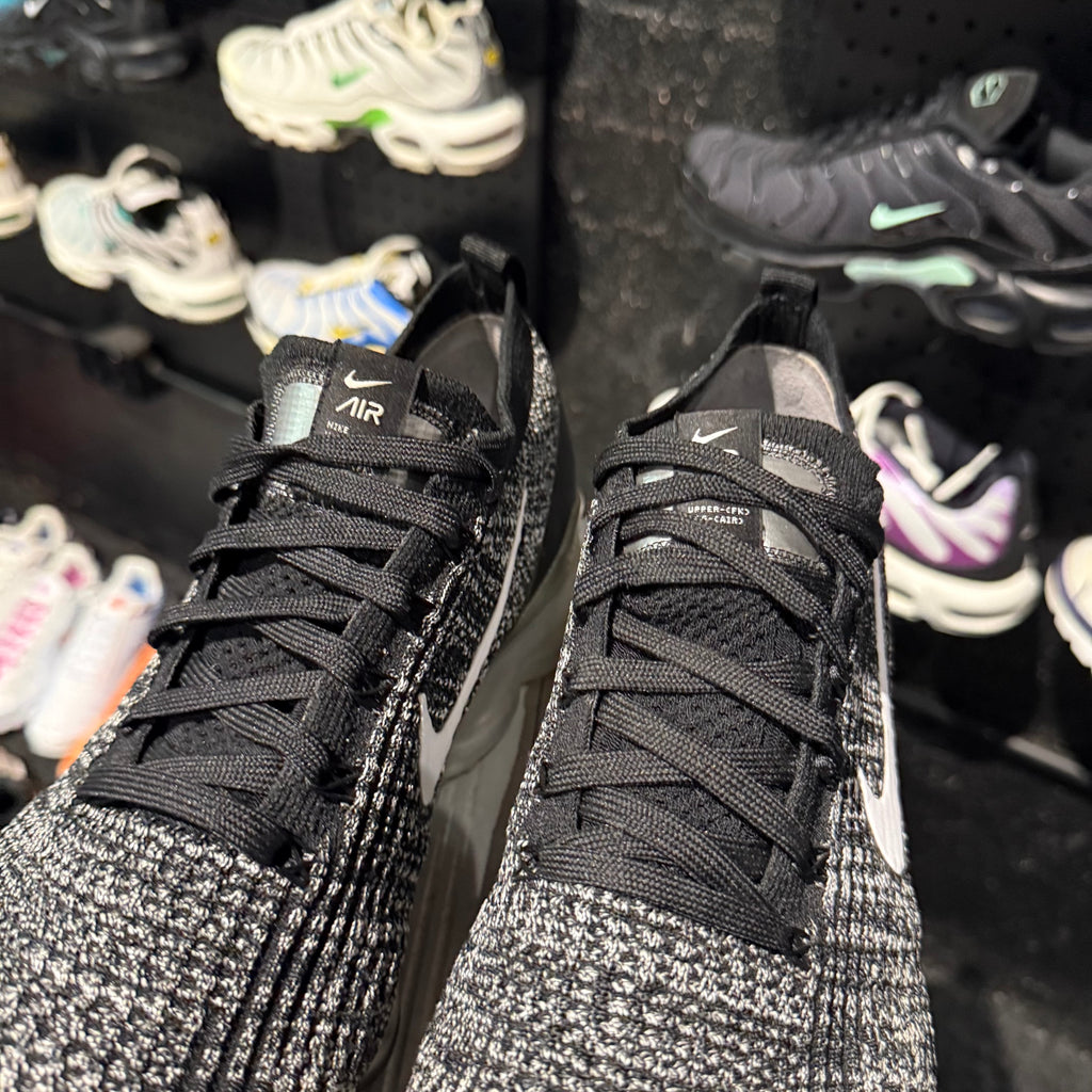Nike Air Max Vapormax Flyknit 3 'Oreo' (Second hand)