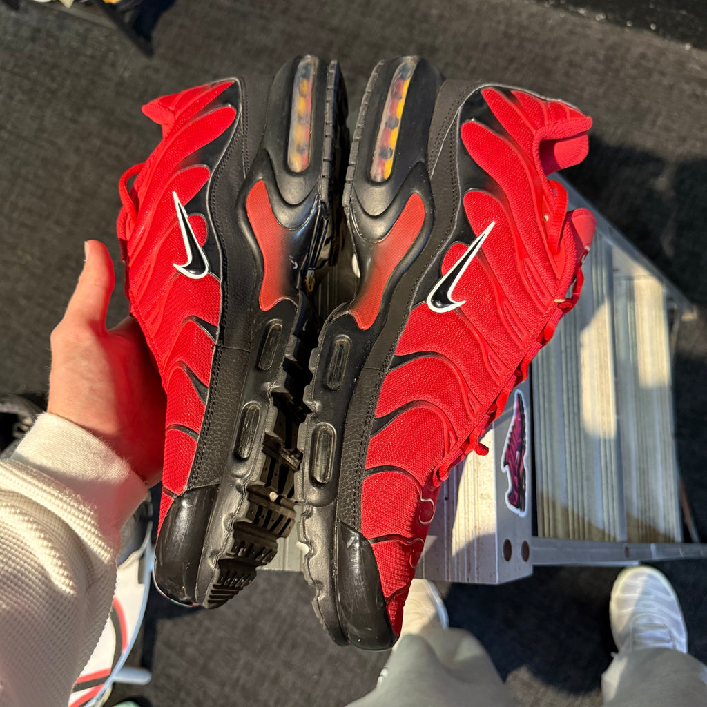 Nike Air Max Plus TN 'Diablo Black University Red' (Second hand)