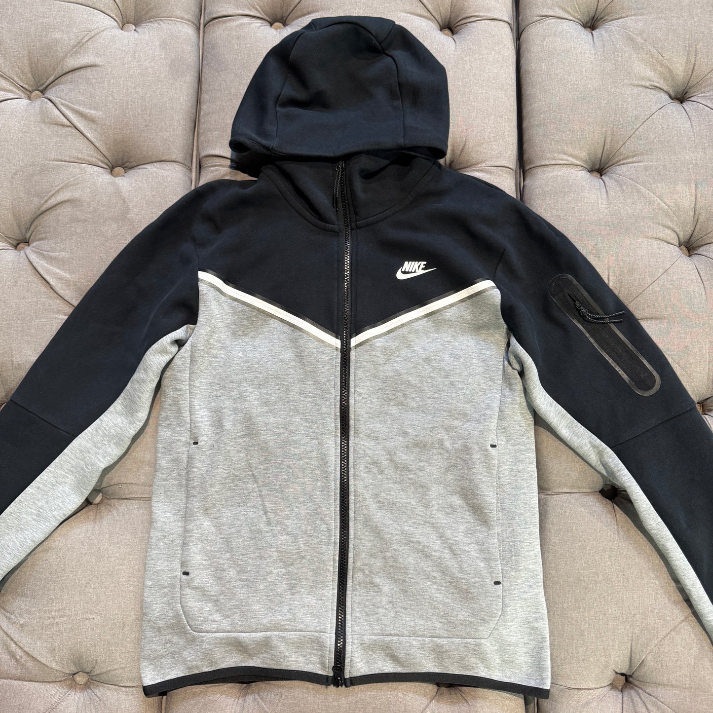 Nike Tech Fleece Jacket 'Black Grey' (Second hand)