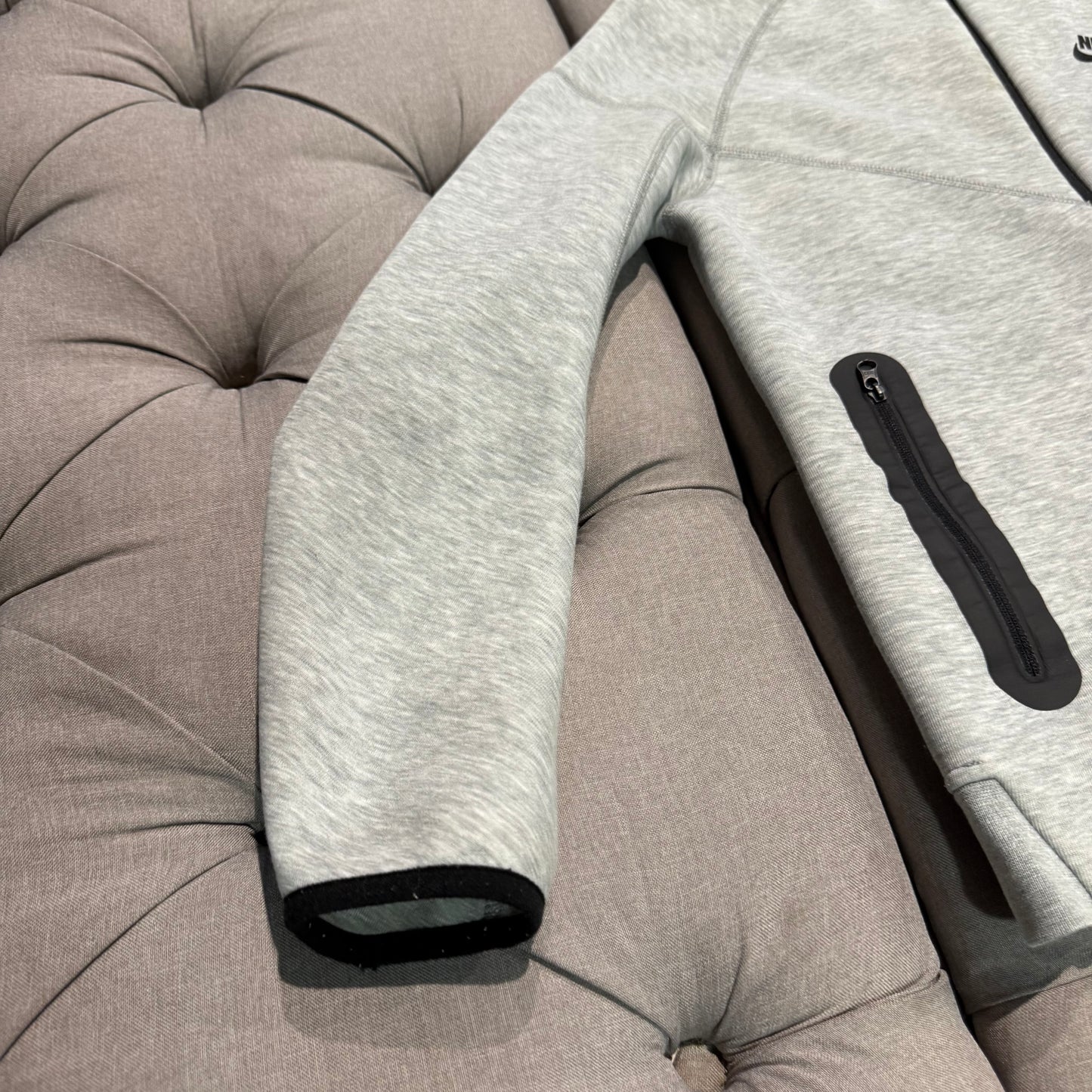 Nike Tech Fleece Jacket 'Grey' (Second hand)