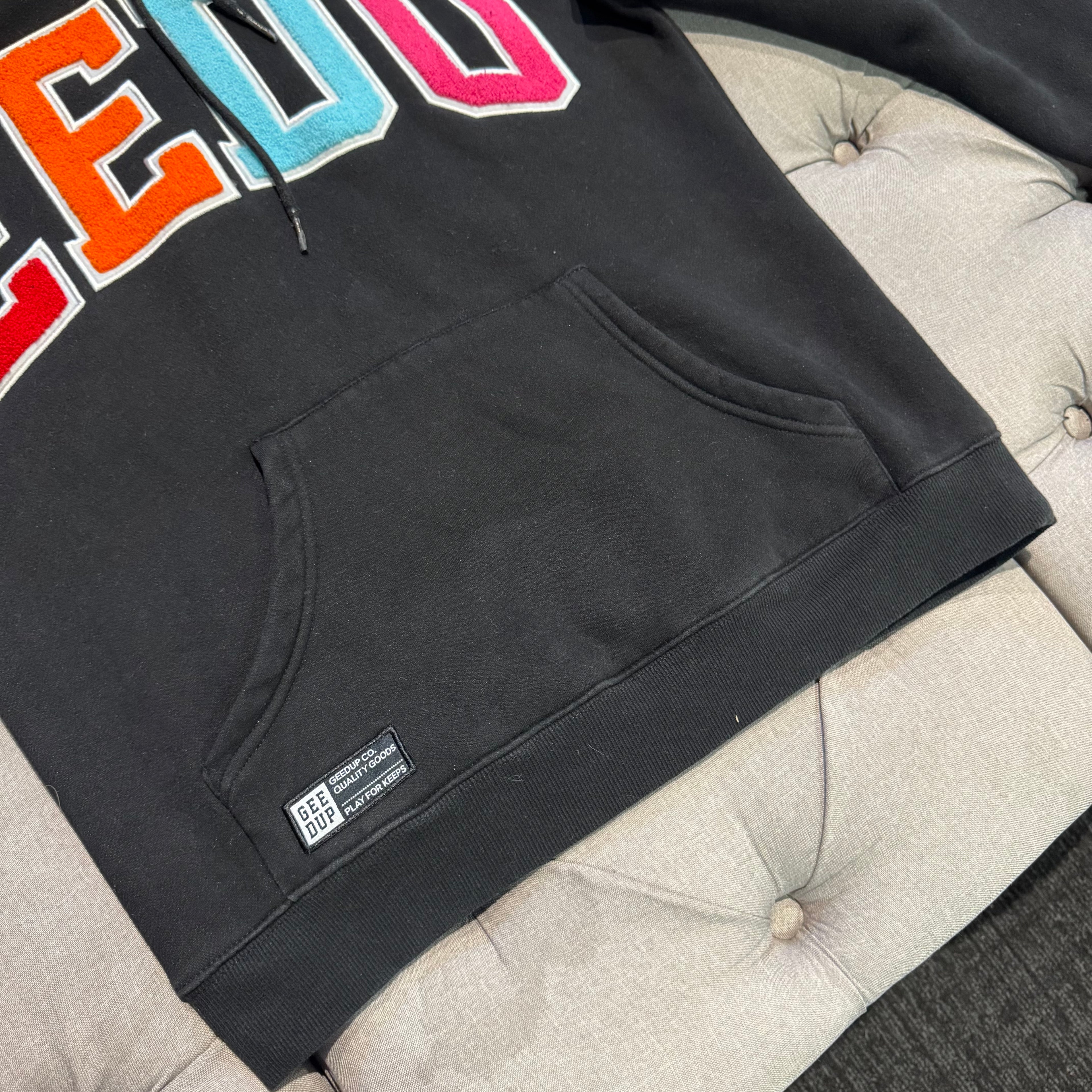 Geedup Team Logo Hoodie 'Rainbow 1.0' (Second hand)