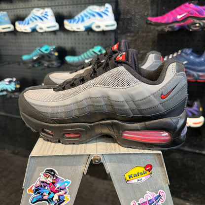 Nike Air Max 95 'Black Picante Red' (Second hand)