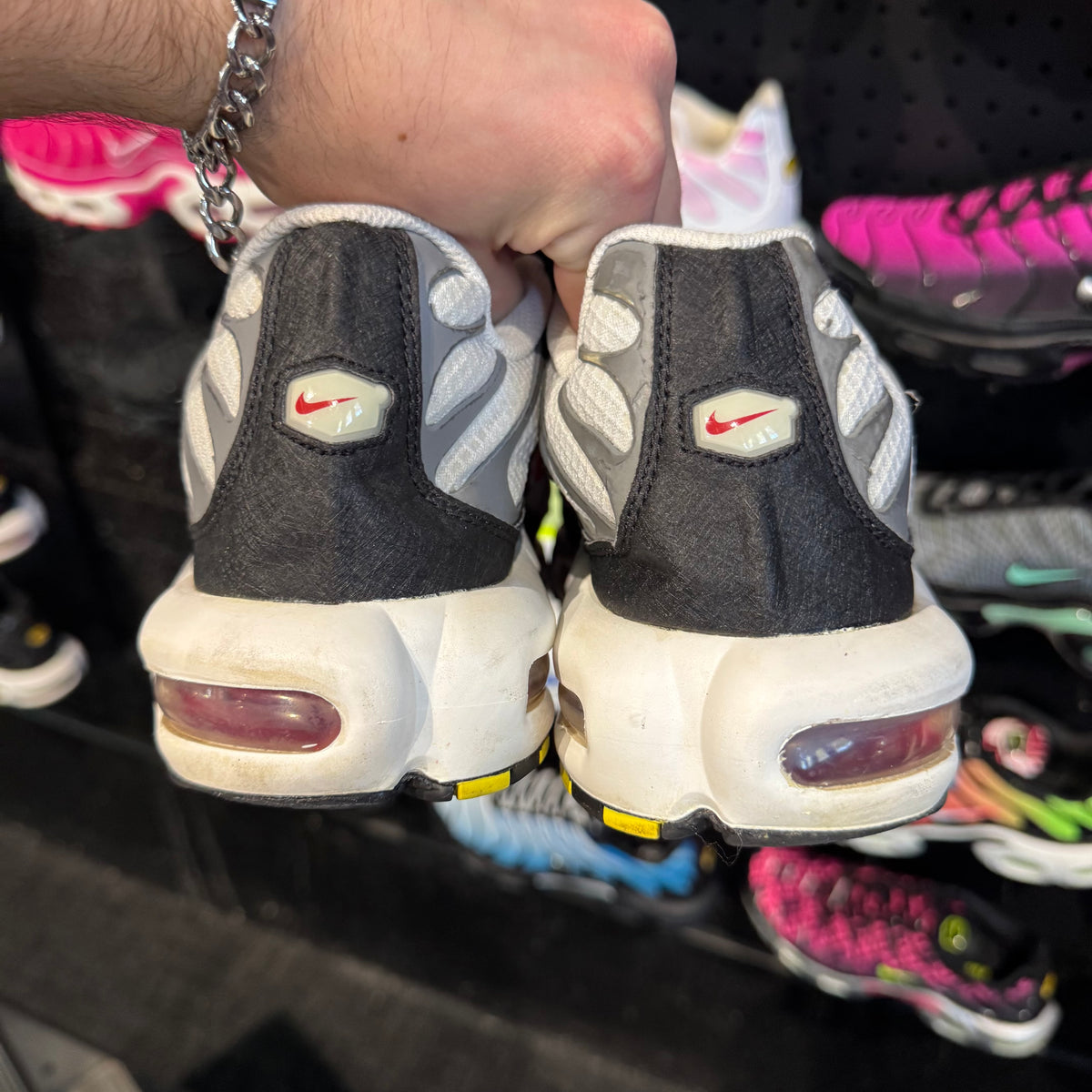 Nike Air Max Plus TN 'Photon Dust Particle Red' (Second hand)