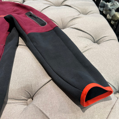 Nike Tech Fleece Jacket 'Burgandy Black' (Second hand)