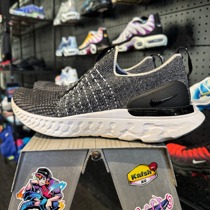 Nike React Phantom Run 2 'Black White' (Second hand)