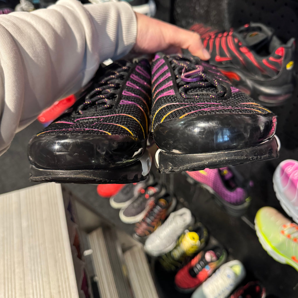 Nike Air Max Plus TN 'Black University Gold Viotech' (Second hand)