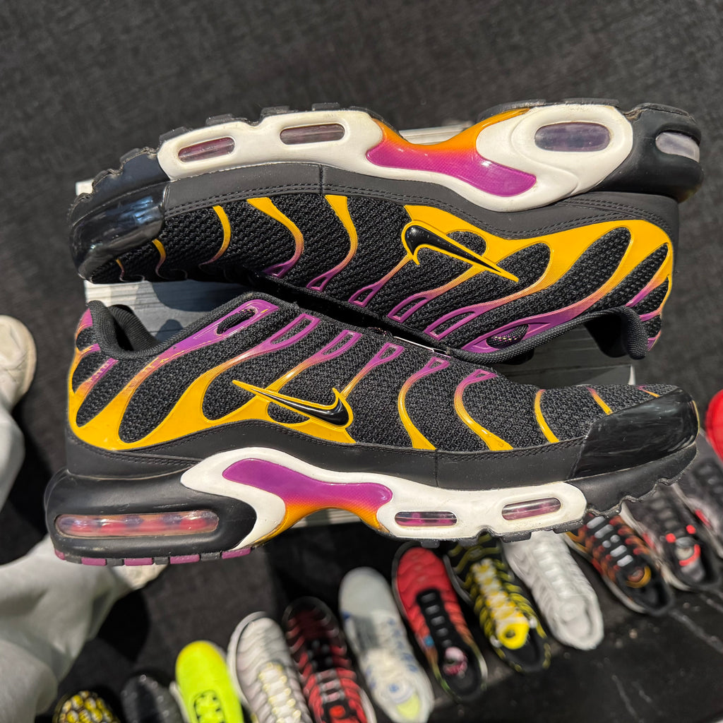 Nike Air Max Plus TN 'Black University Gold Viotech' (Second hand)