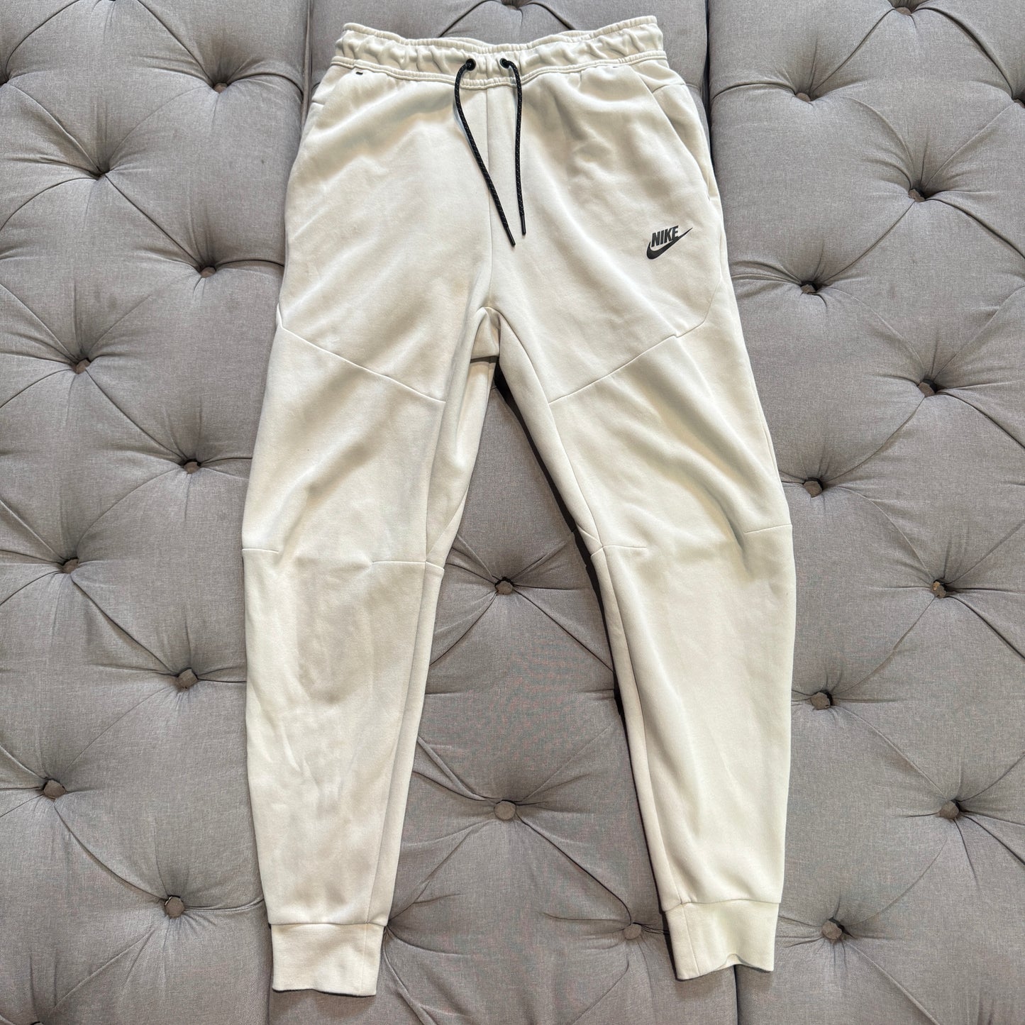 Nike Tech Fleece Pants 'Cream' (Second hand)