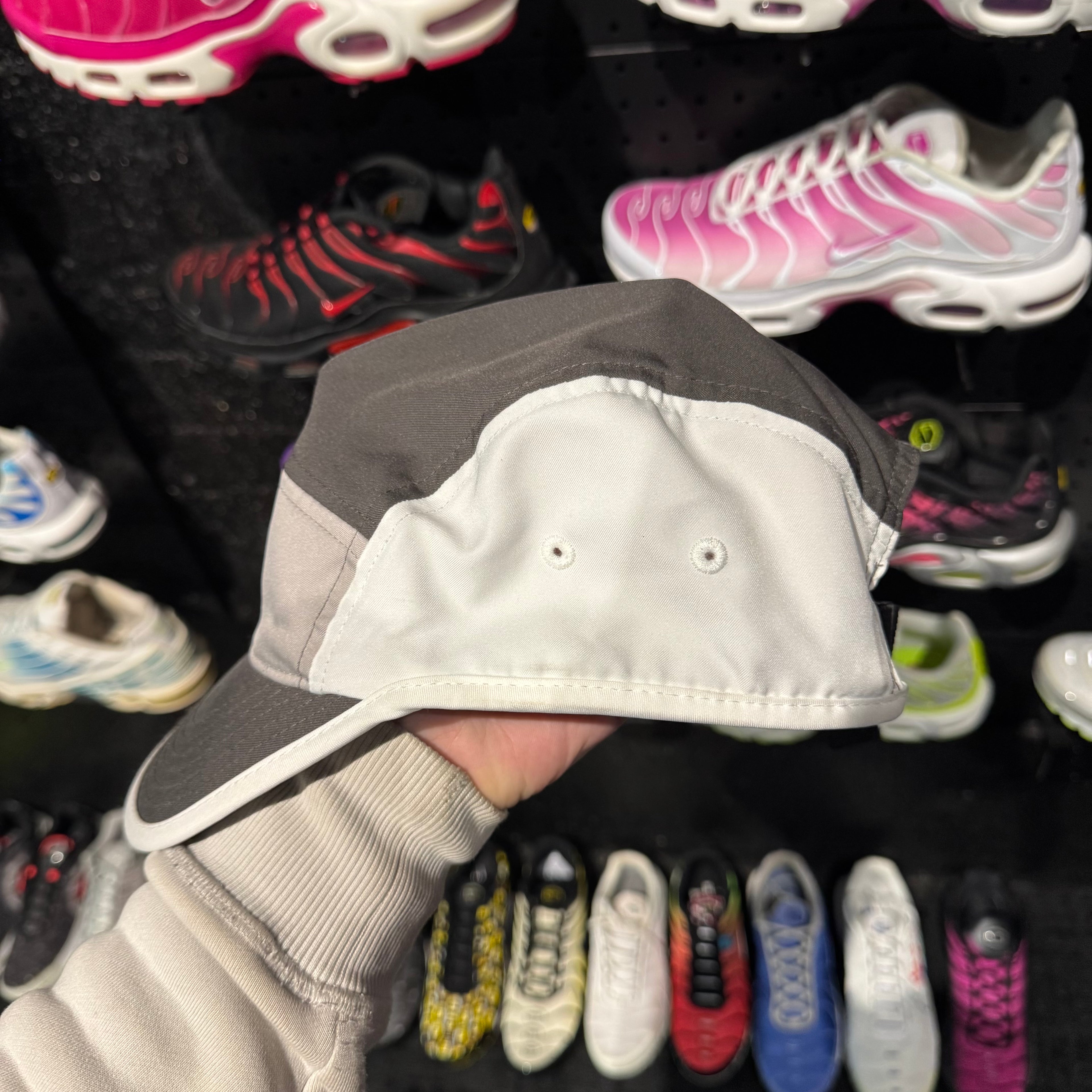 Nike Drifit Flycap 'Wolf Grey White' (Second Hand)