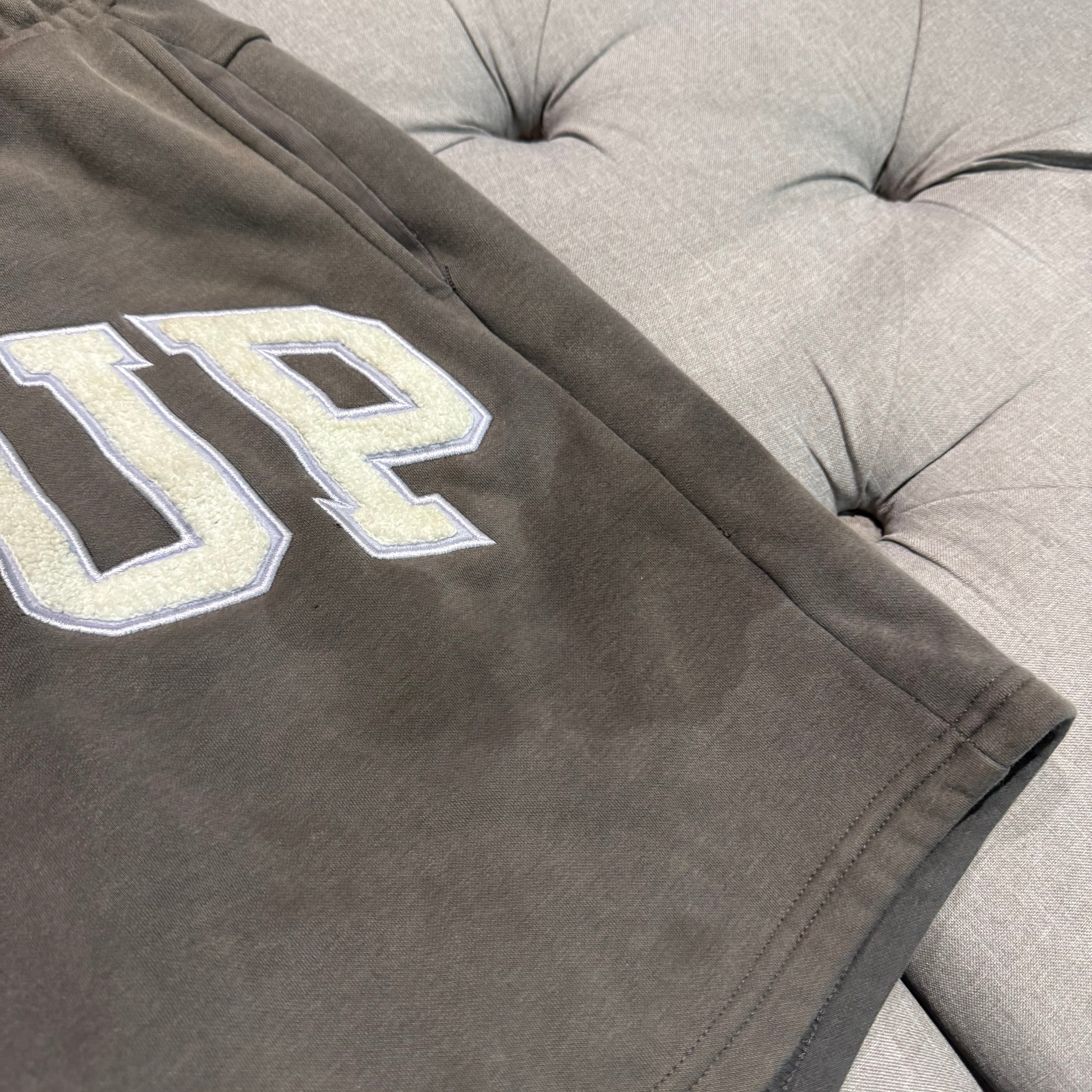 Geedup Team Logo Shorts 'Asphalt Grey' (Second hand)