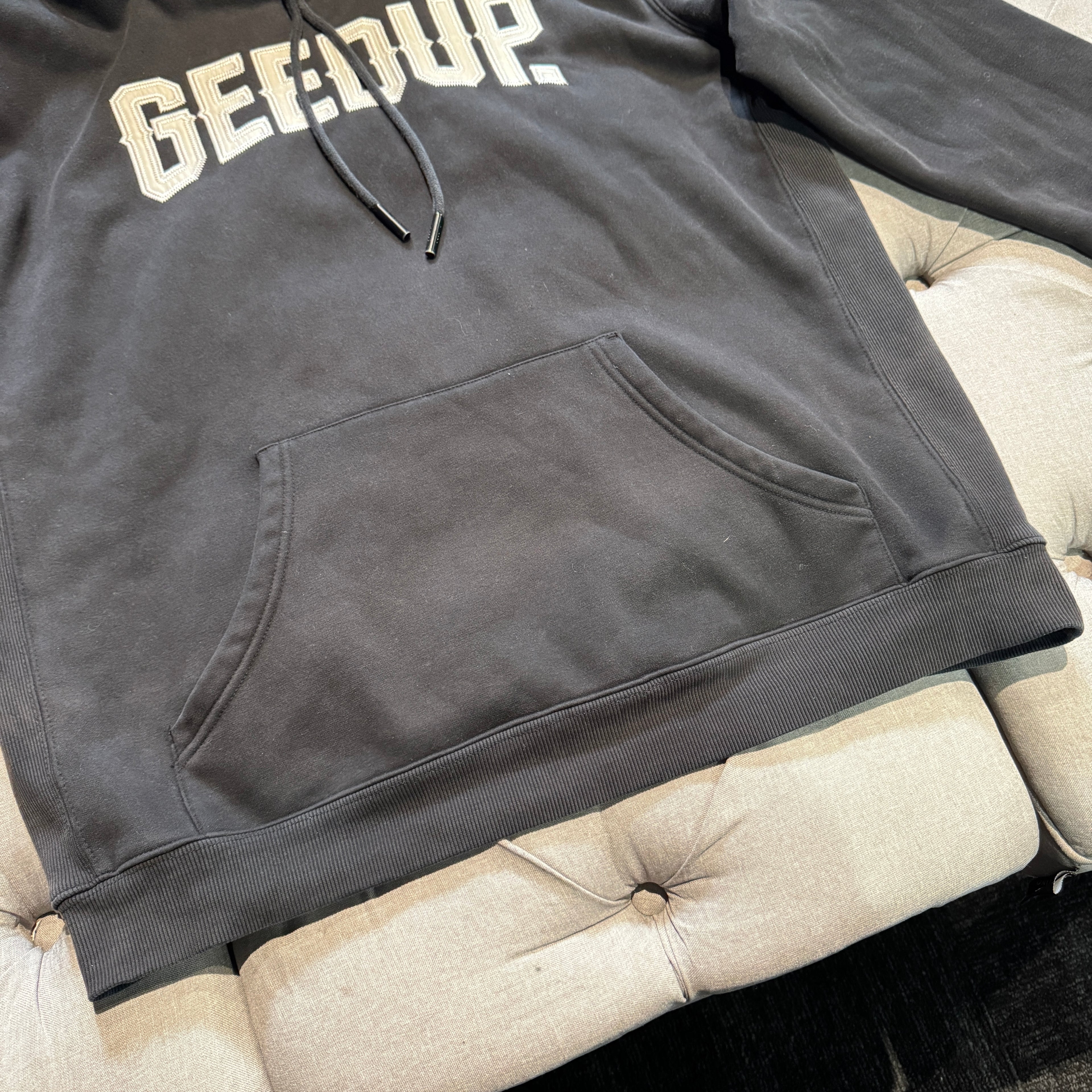 Geedup Cities Hoodie 'Black' (Second hand)