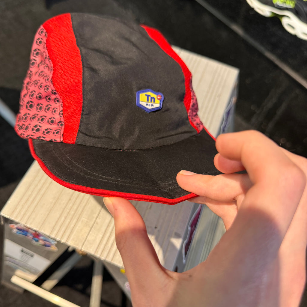 Nike Tri Panel Hexagon Gradient TN Cap 'Red Black Dusty Pink' 2003 (Second Hand)