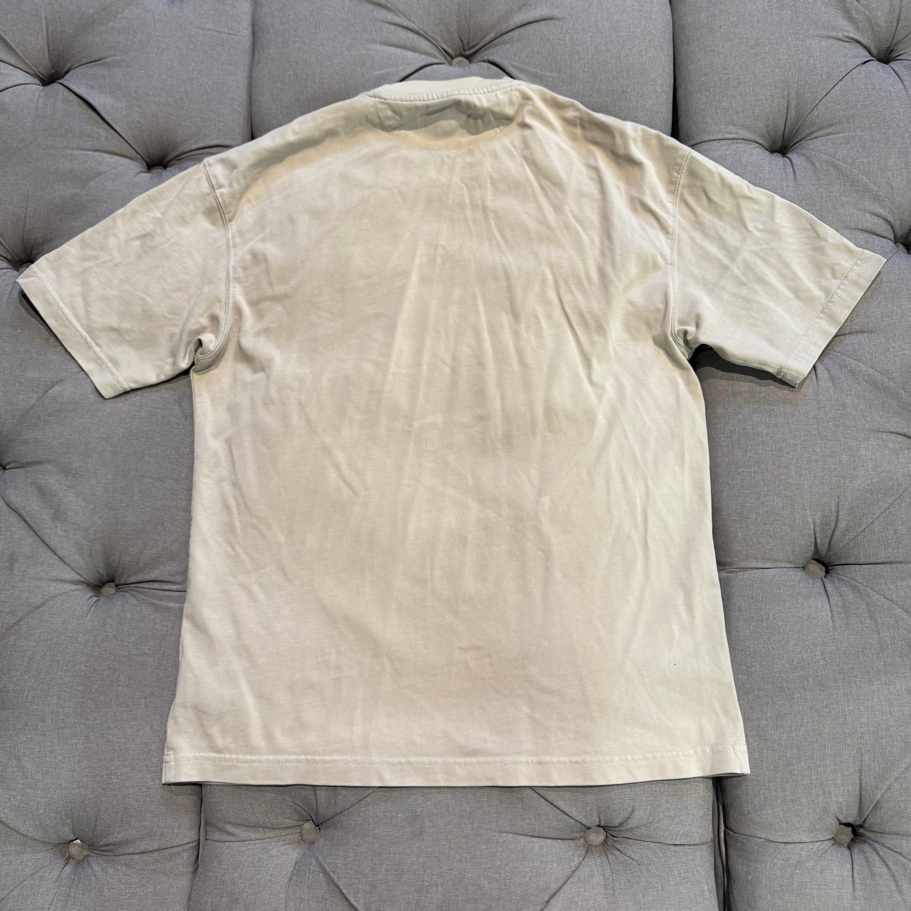Geedup Knitted Shoulder Team Logo T-Shirt 'Forest Beige' (Second hand)