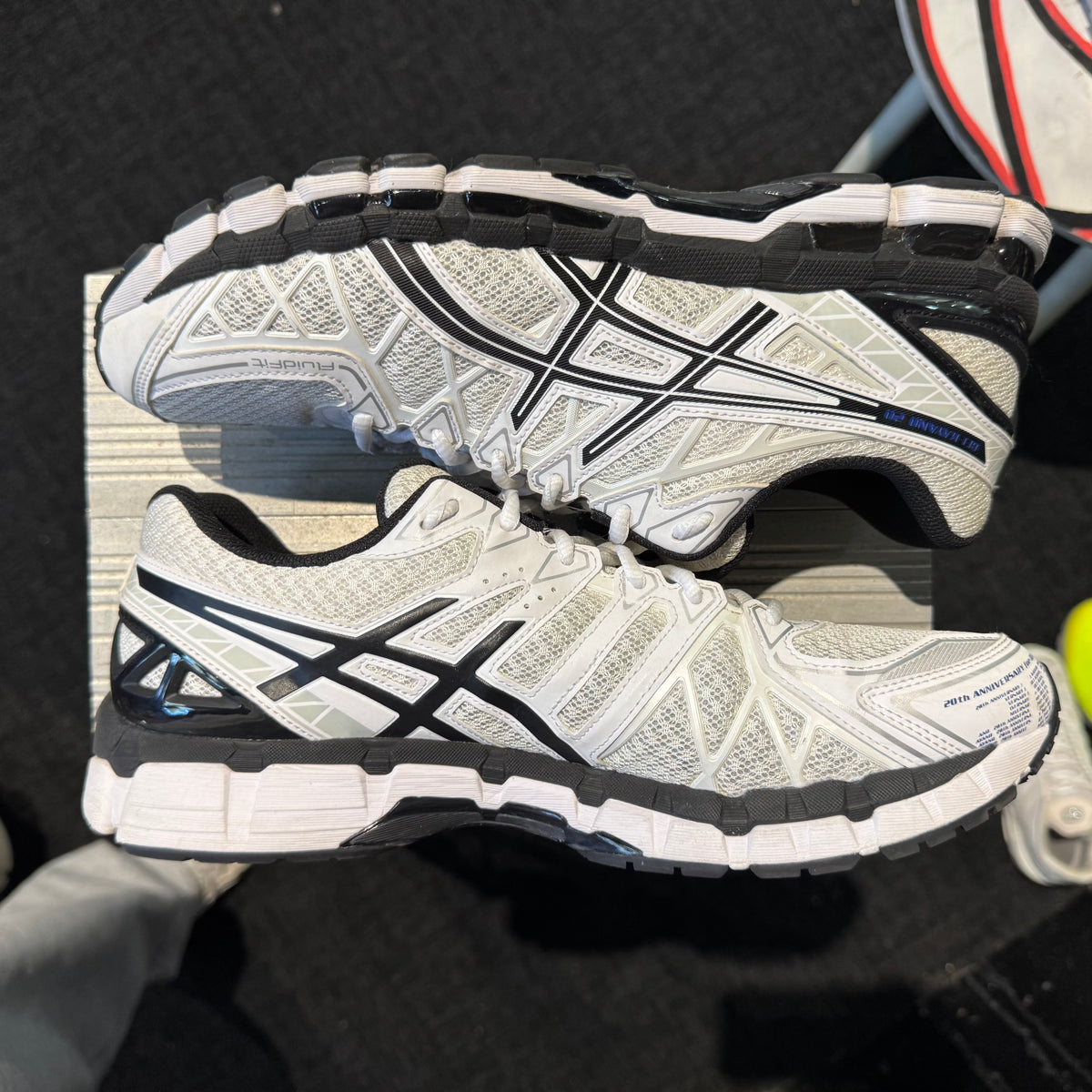 Asics Gel-Kayano 20 'White Black Lightning' (Second hand)