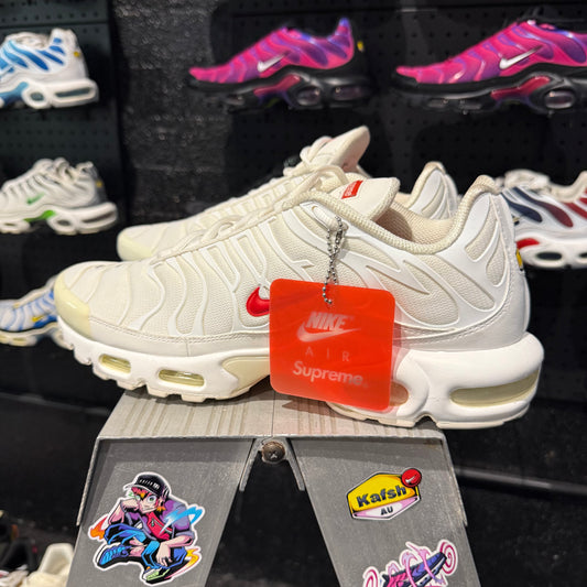 Supreme X Nike Air Max Plus TN 'White Red' (Second hand)