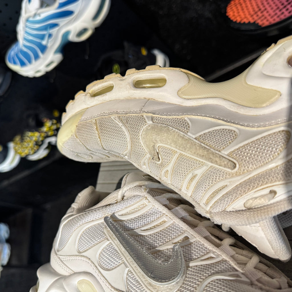 Nike Air Max Plus TN 'Triple White Casper White Removeable Swoosh' (Second hand)
