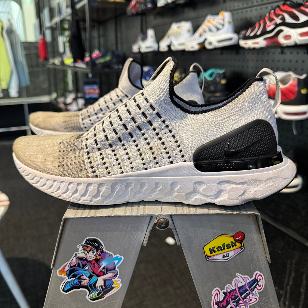 Nike React Phantom Run Flyknit 2 'White Black' (Second hand)