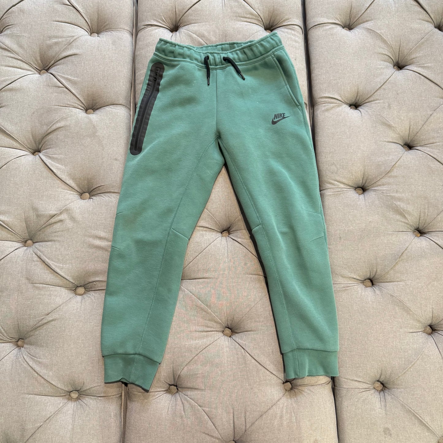 Nike Tech Fleece Pants 'Forest Green' (Second hand)