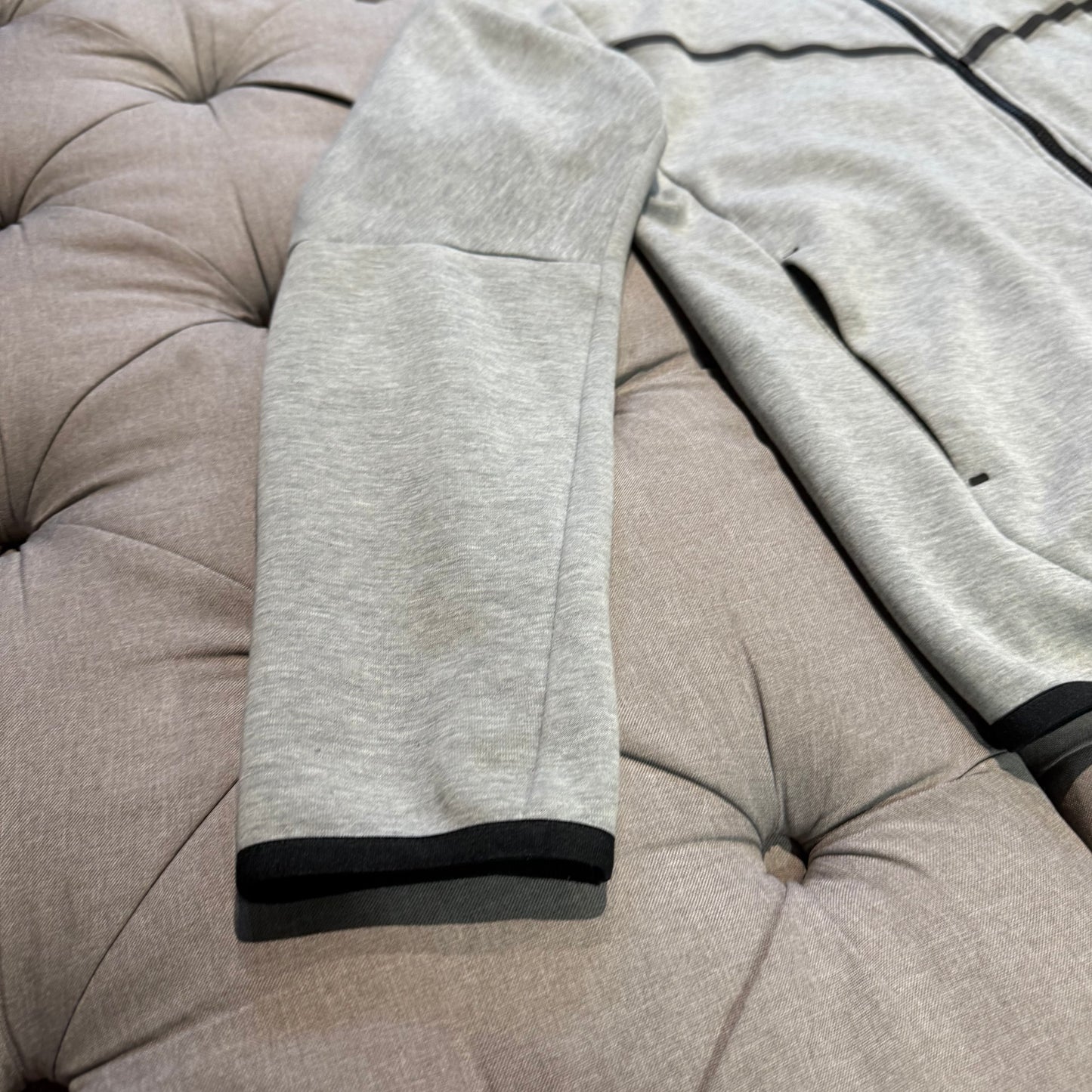 Nike Tech Fleece Jacket 'Grey' (Second hand)