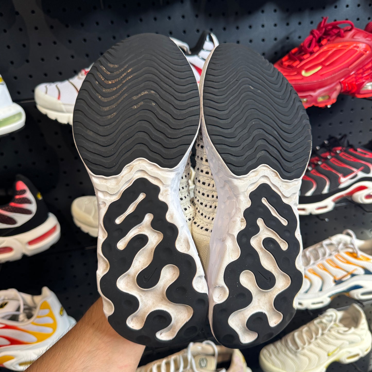 Nike React Phantom Run 2 'Cream White Black' (Second hand)