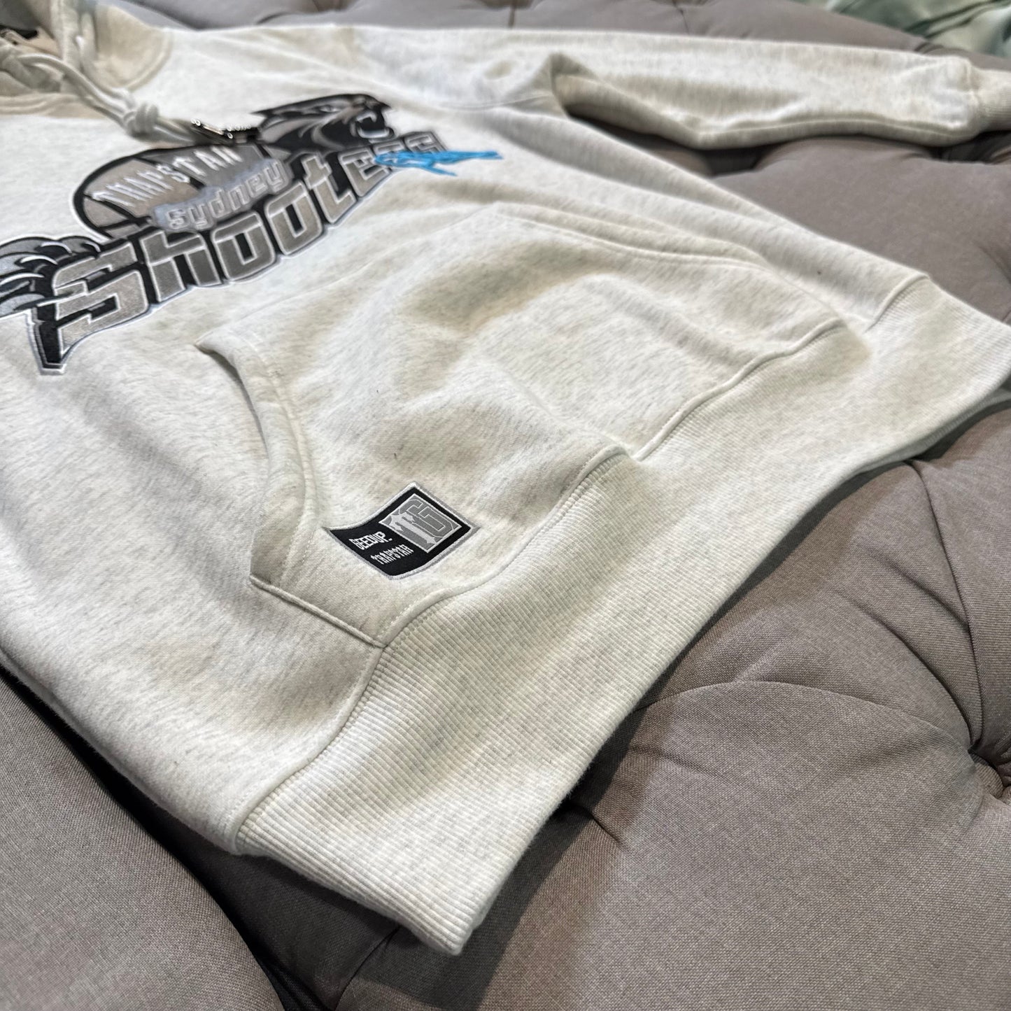 Geedup X Trapstar Sydney Shooters Hoodie 'White Marle/Blue' (Second hand)