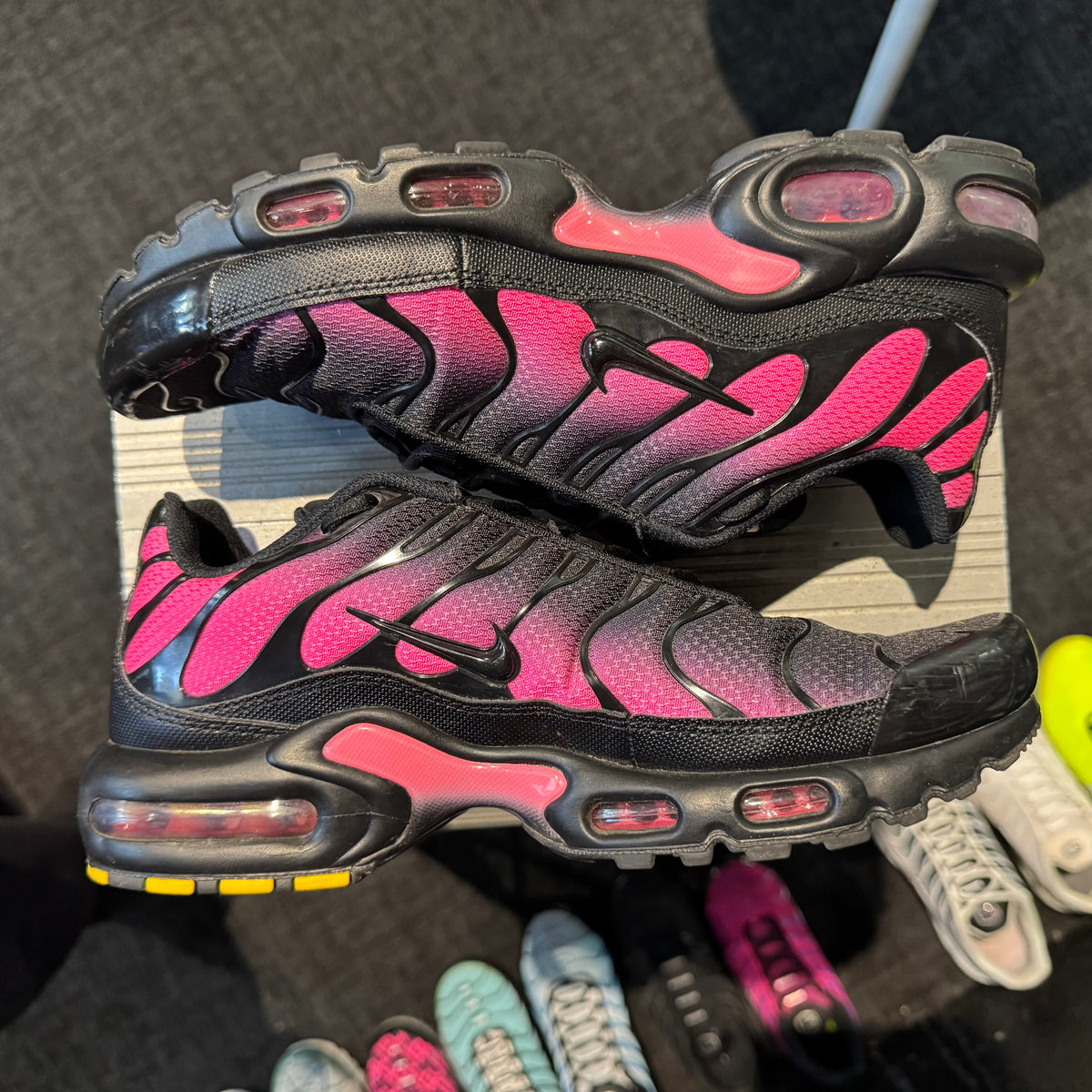 Nike Air Max Plus TN 'Black Hyper Pink' (Second hand)