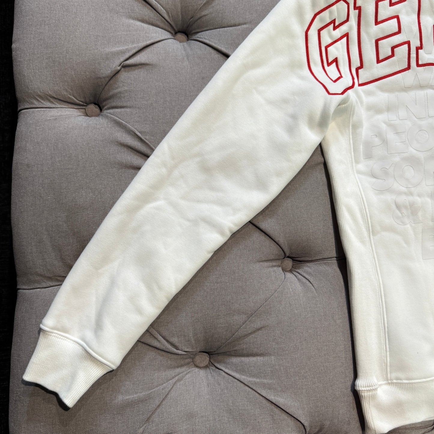 Geedup Team Logo Proud Hoodie 'White Red' (Second hand)