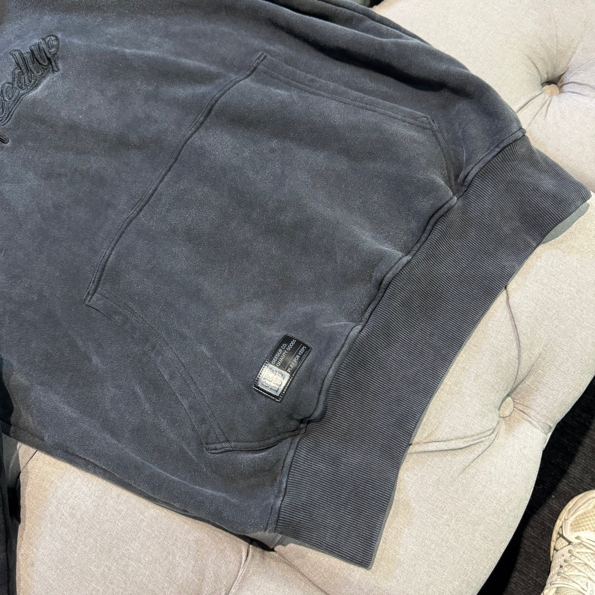Geedup OS Script Hoodie 'Washed Black' (Second hand)