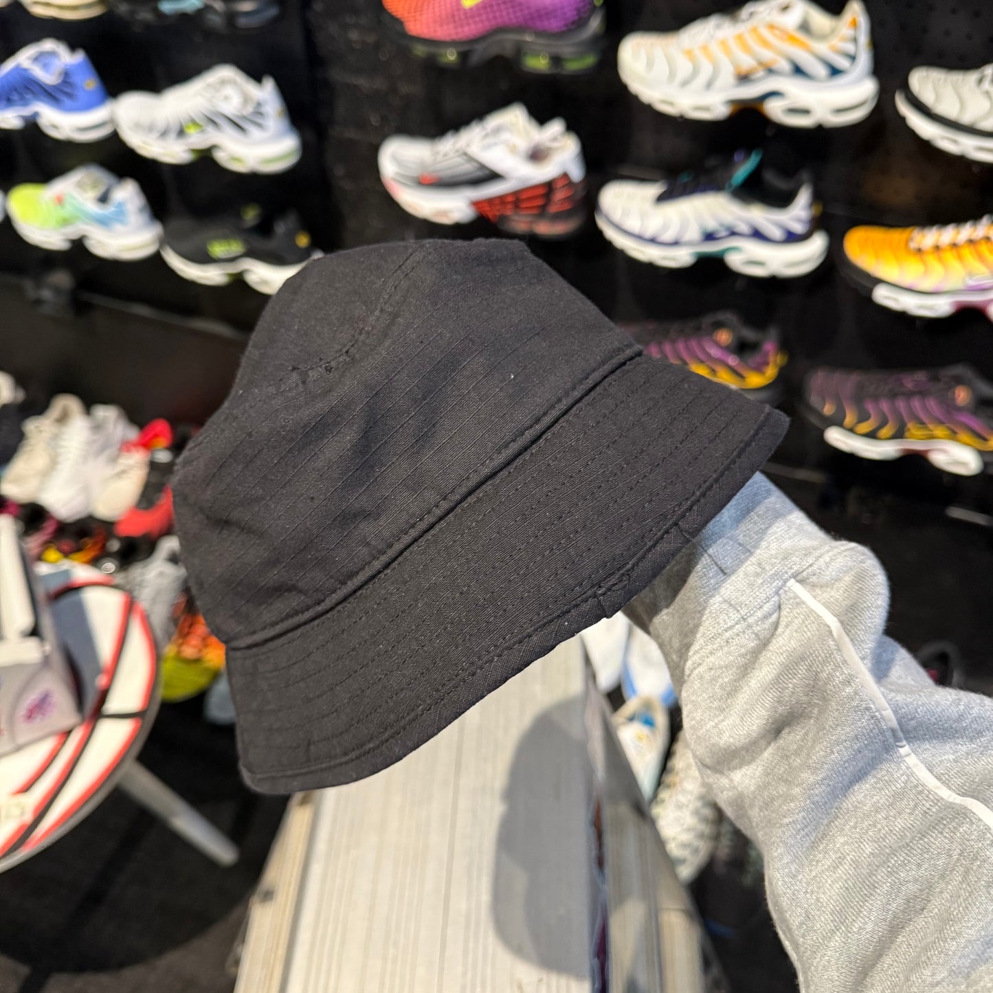Geedup Bucket Hat 'Black Red' (Second hand)