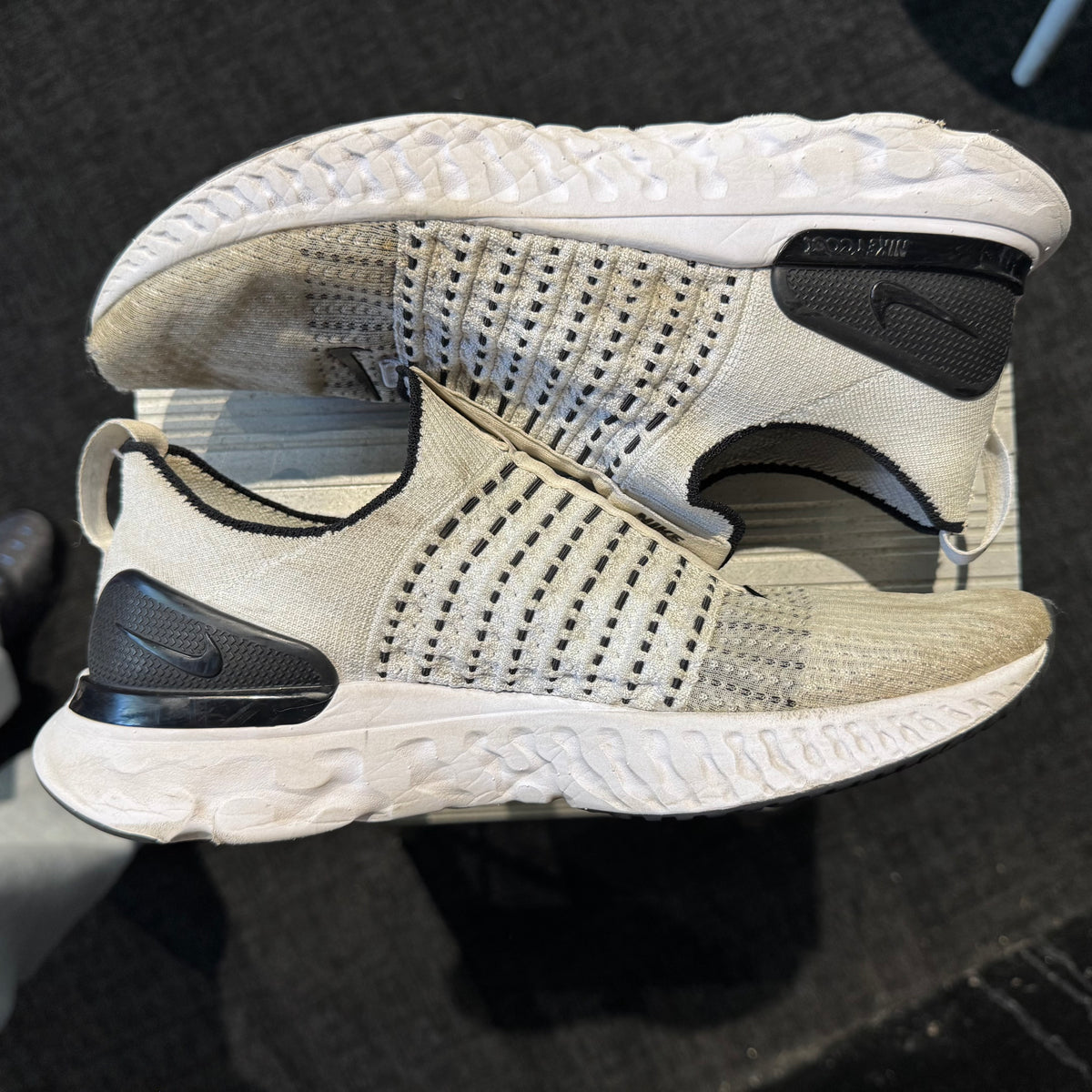 Nike React Phantom Run Flyknit 2 'White Black' (Second hand)