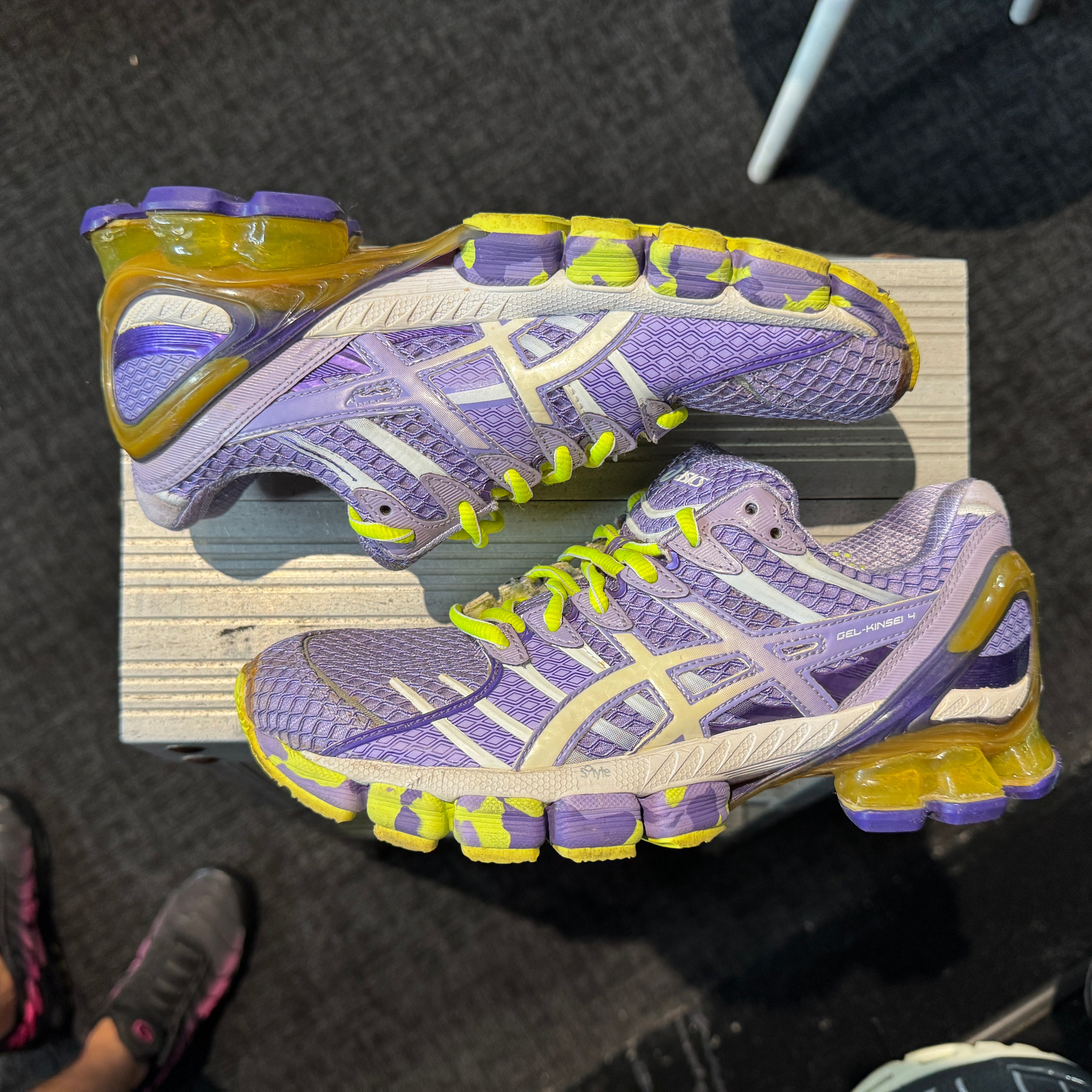 Asics Gel-Kinsei 4 'Lavender Neon' (2013) (Second hand)