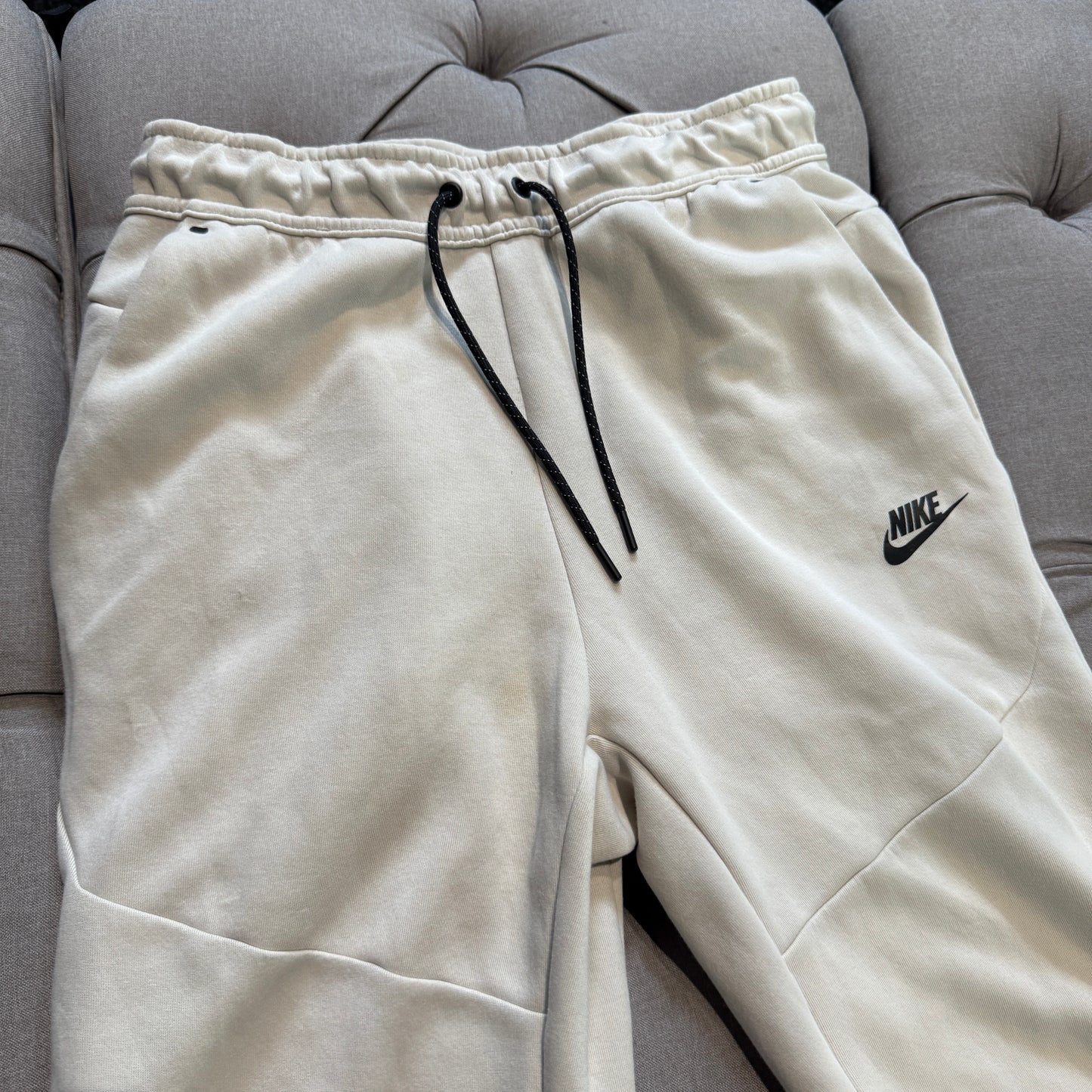 Nike Tech Fleece Pants 'Cream' (Second hand)