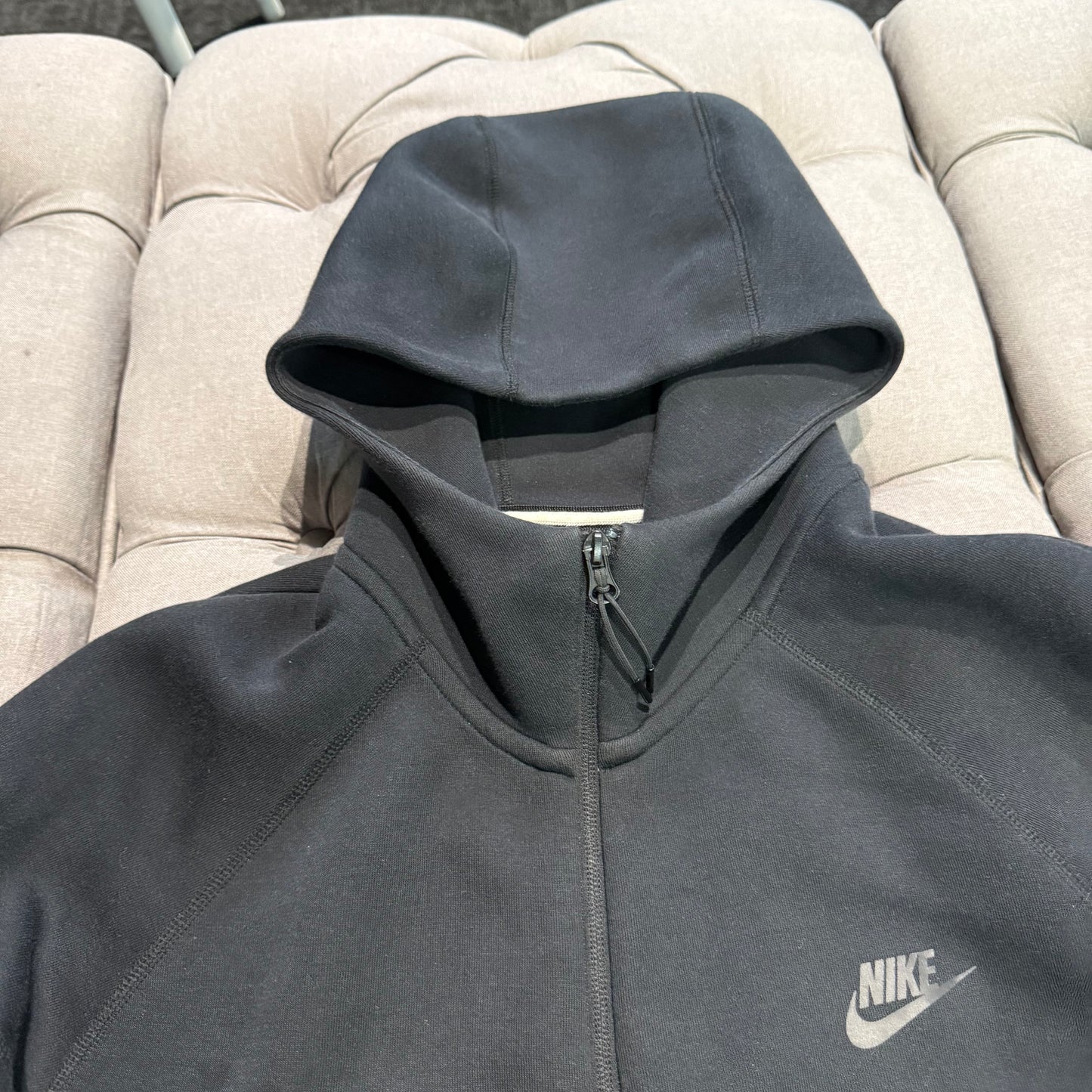 Nike Tech Fleece Jacket 'Black' (Second hand)