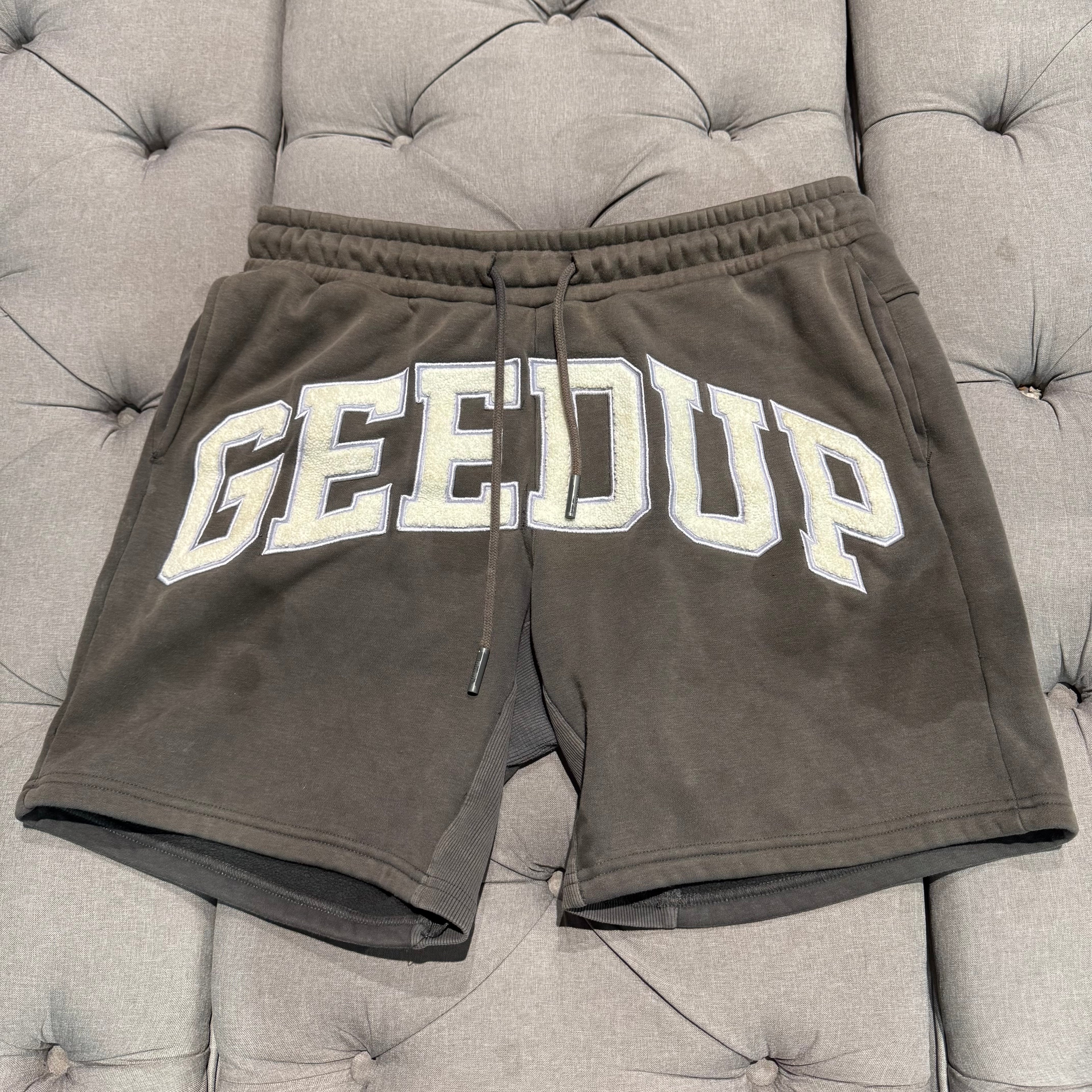 Geedup Team Logo Shorts 'Asphalt Grey' (Second hand)