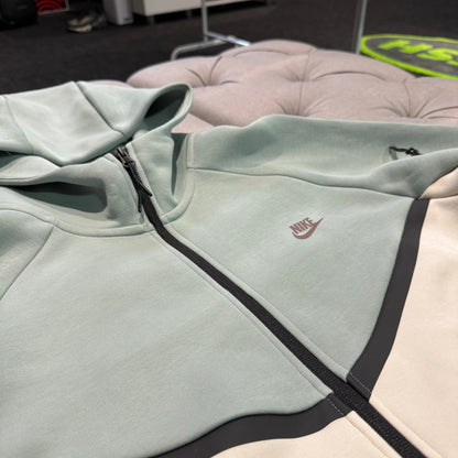 Nike Tech Fleece Jacket 'Cream Mint' (Second hand)