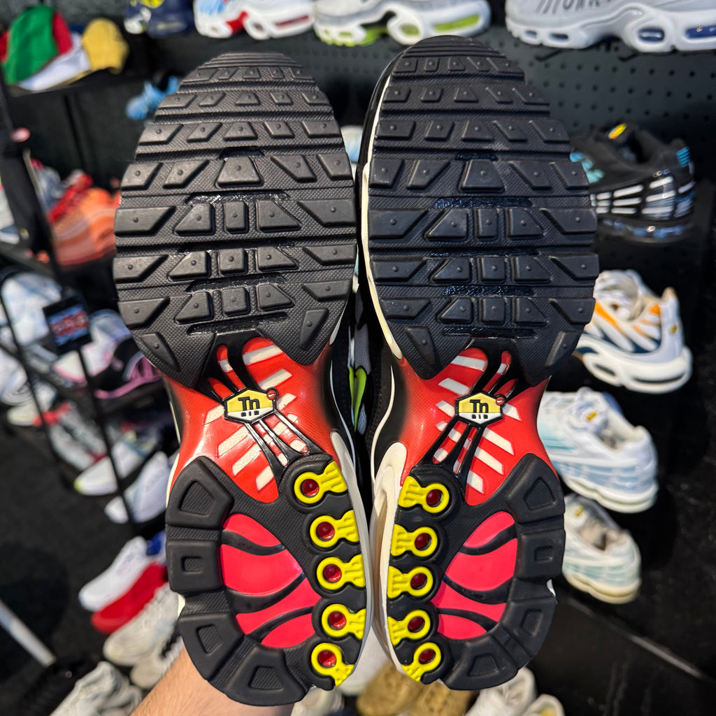 Nike Air Max Plus TN 'White Crimson Venom' (Brand New)