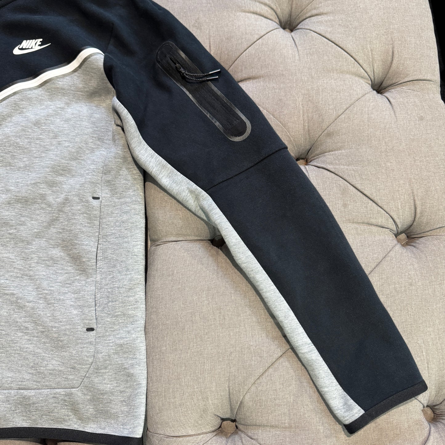 Nike Tech Fleece Jacket 'Black Grey' (Second hand)