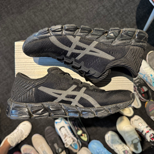 Asics Gel Quantum 360 5 'Triple Black' (Second hand)