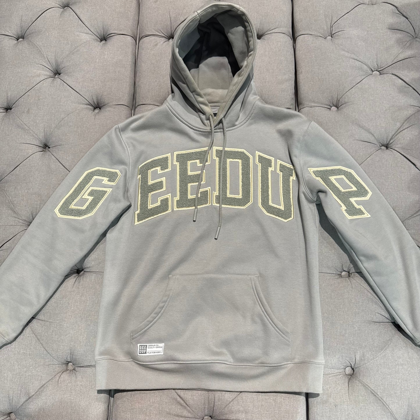 Geedup Team Logo Hoodie 'Grey Gold' (Second hand)