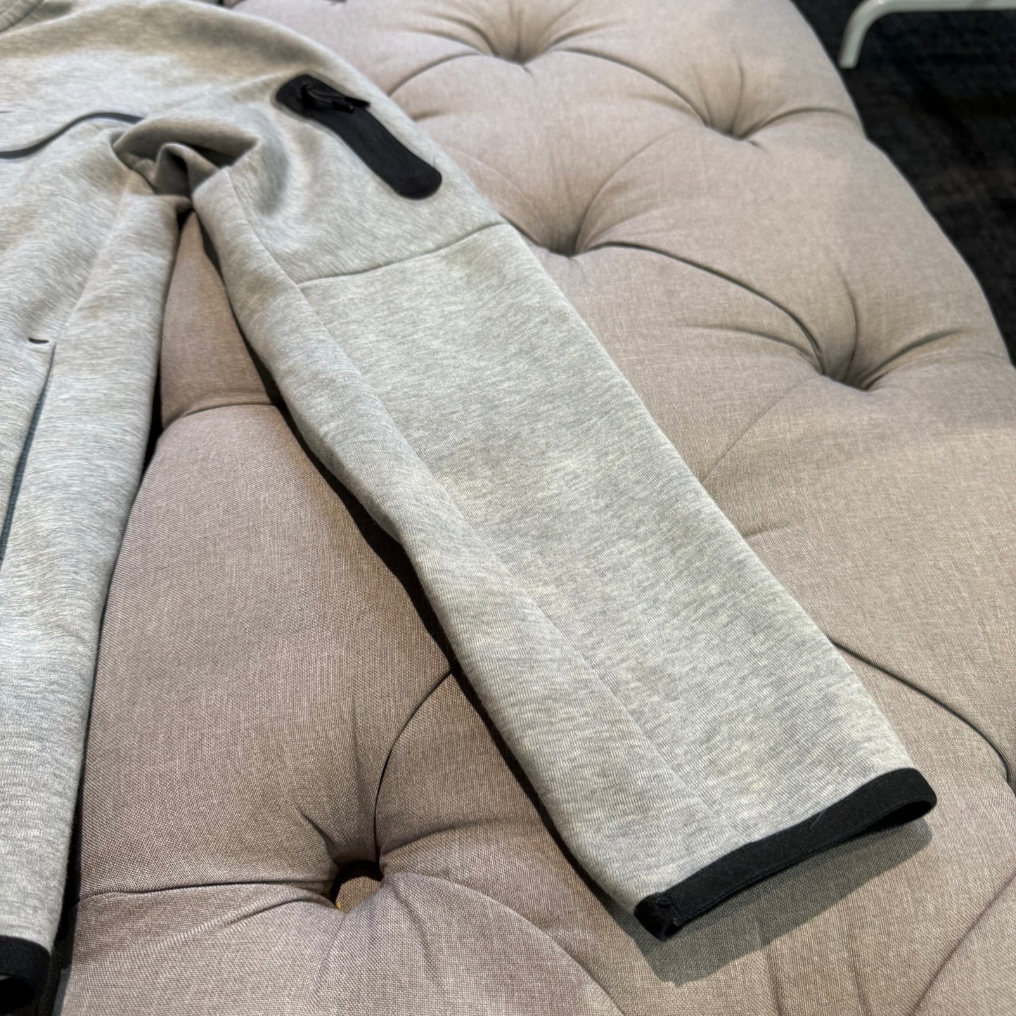Nike Tech Fleece Jacket 'Grey' (Second hand)