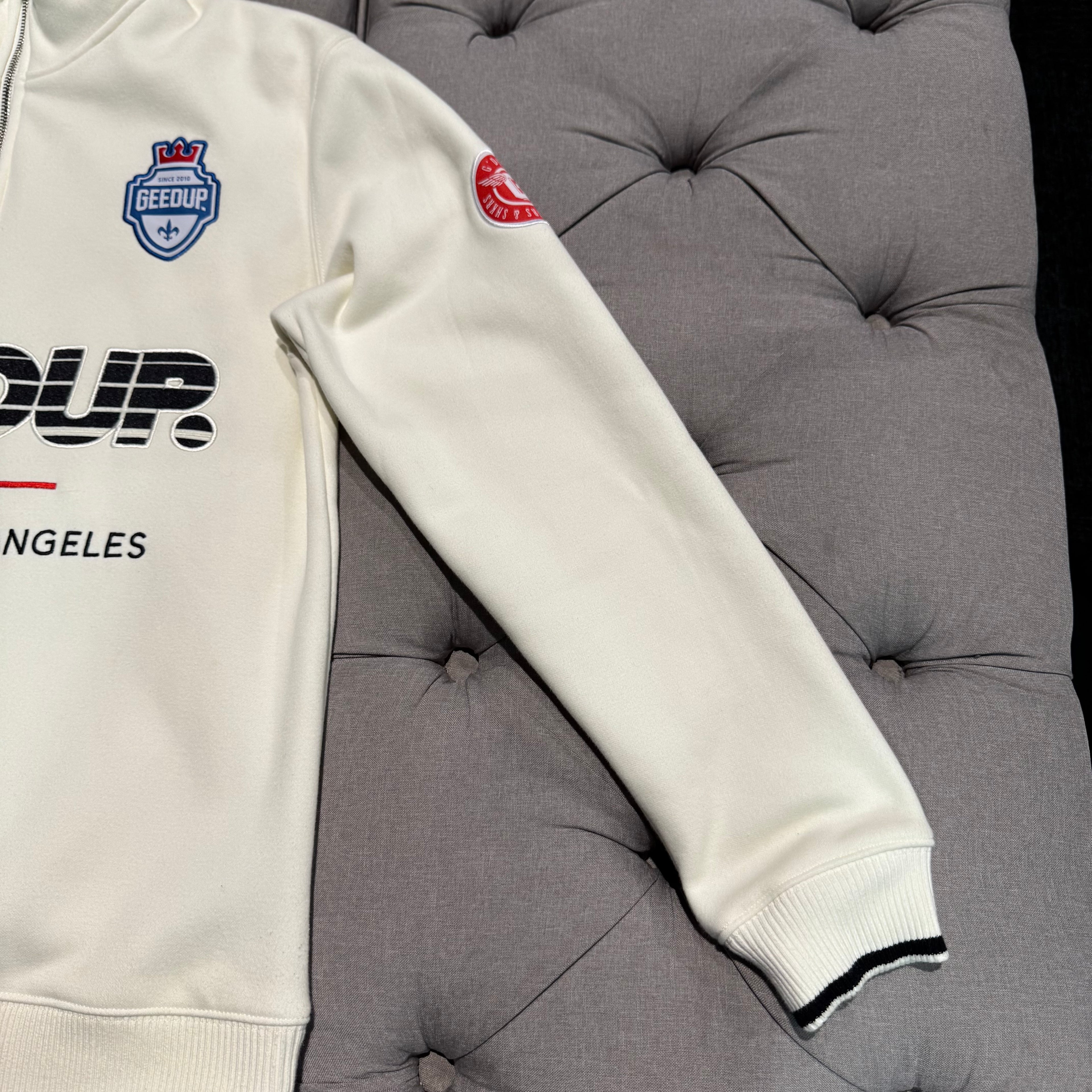 Geedup Sportsman Badges QTR Zip 'Light Cream' (Second hand)