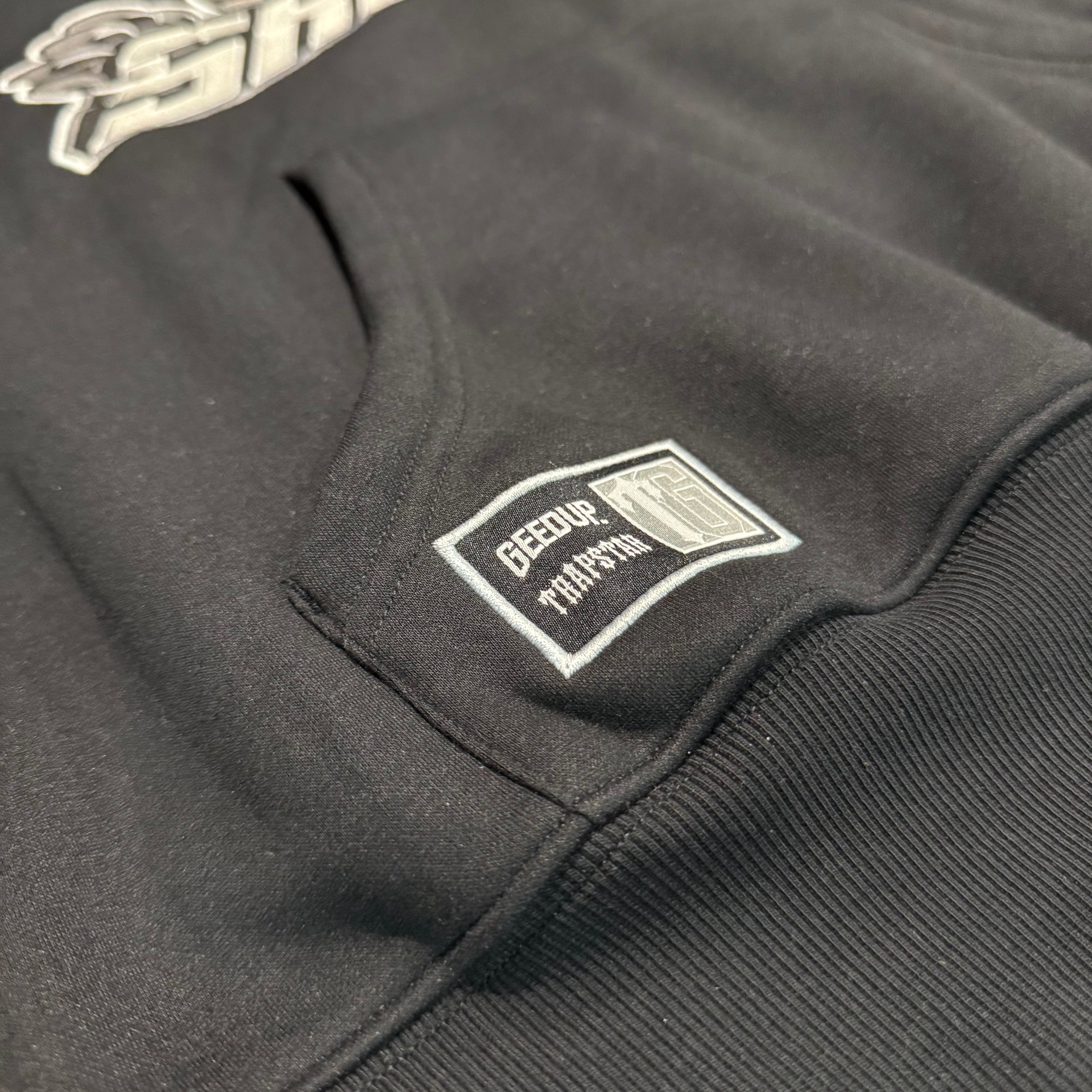 Geedup X Trapstar Sydney Shooters Hoodie 'Black Red' (Brand New)
