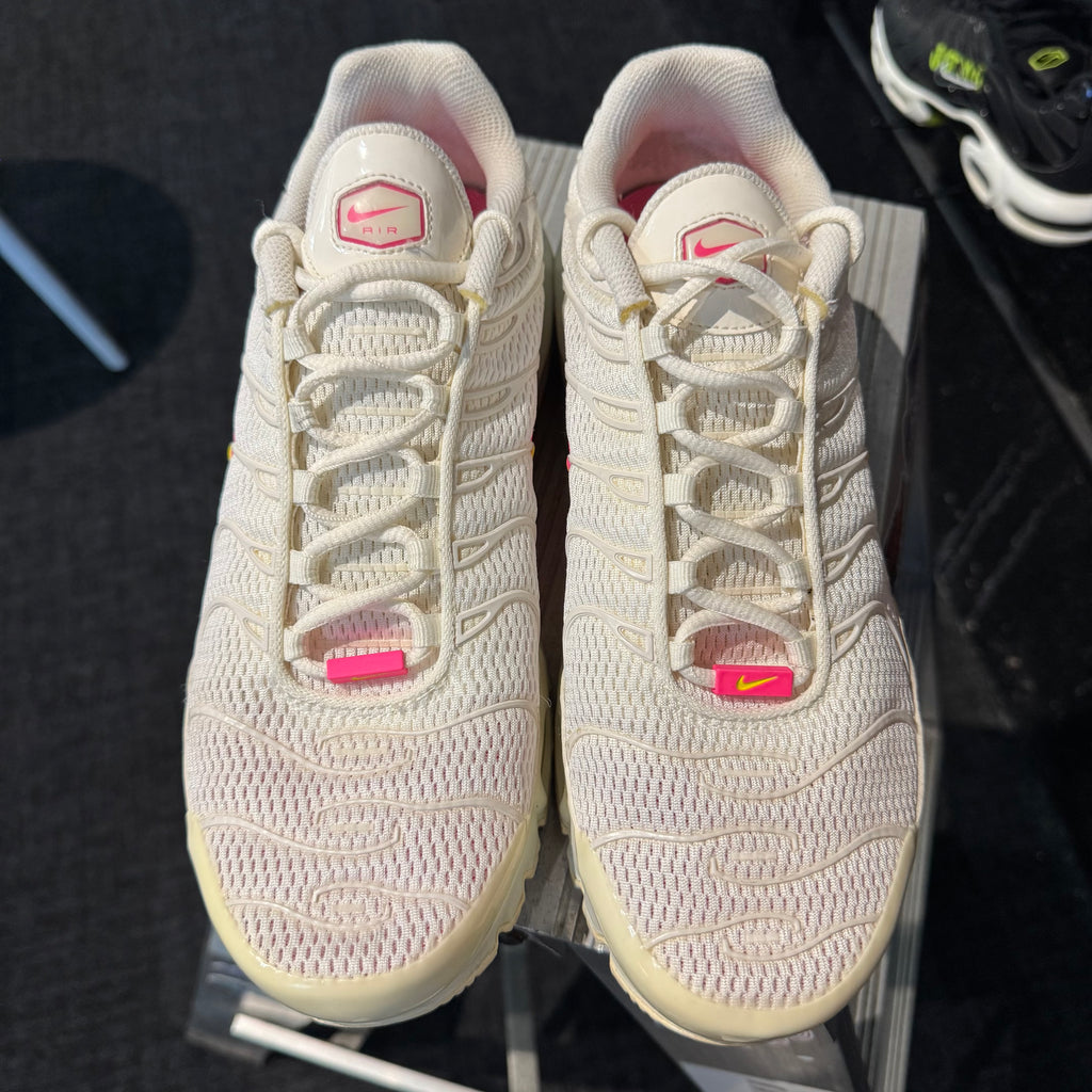 Nike Air Max Plus TN 'Sail Digital Pink' (Second hand)