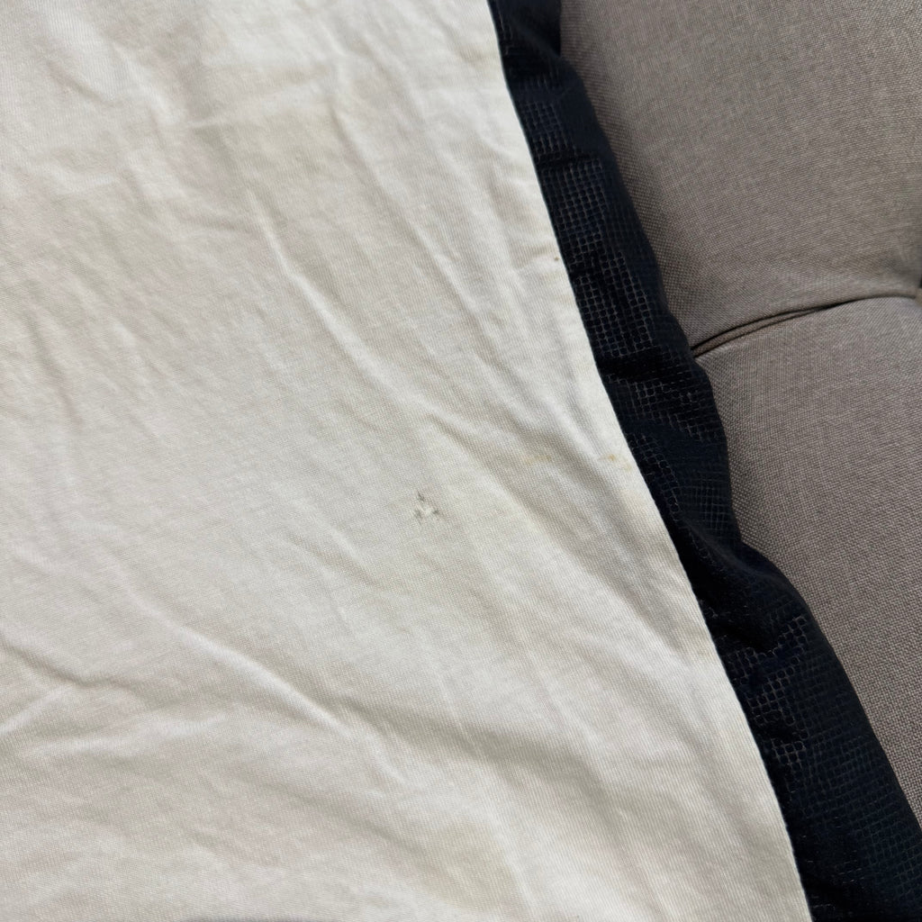 The North Face Side Logo Tshirt 'White Black' (Second hand)