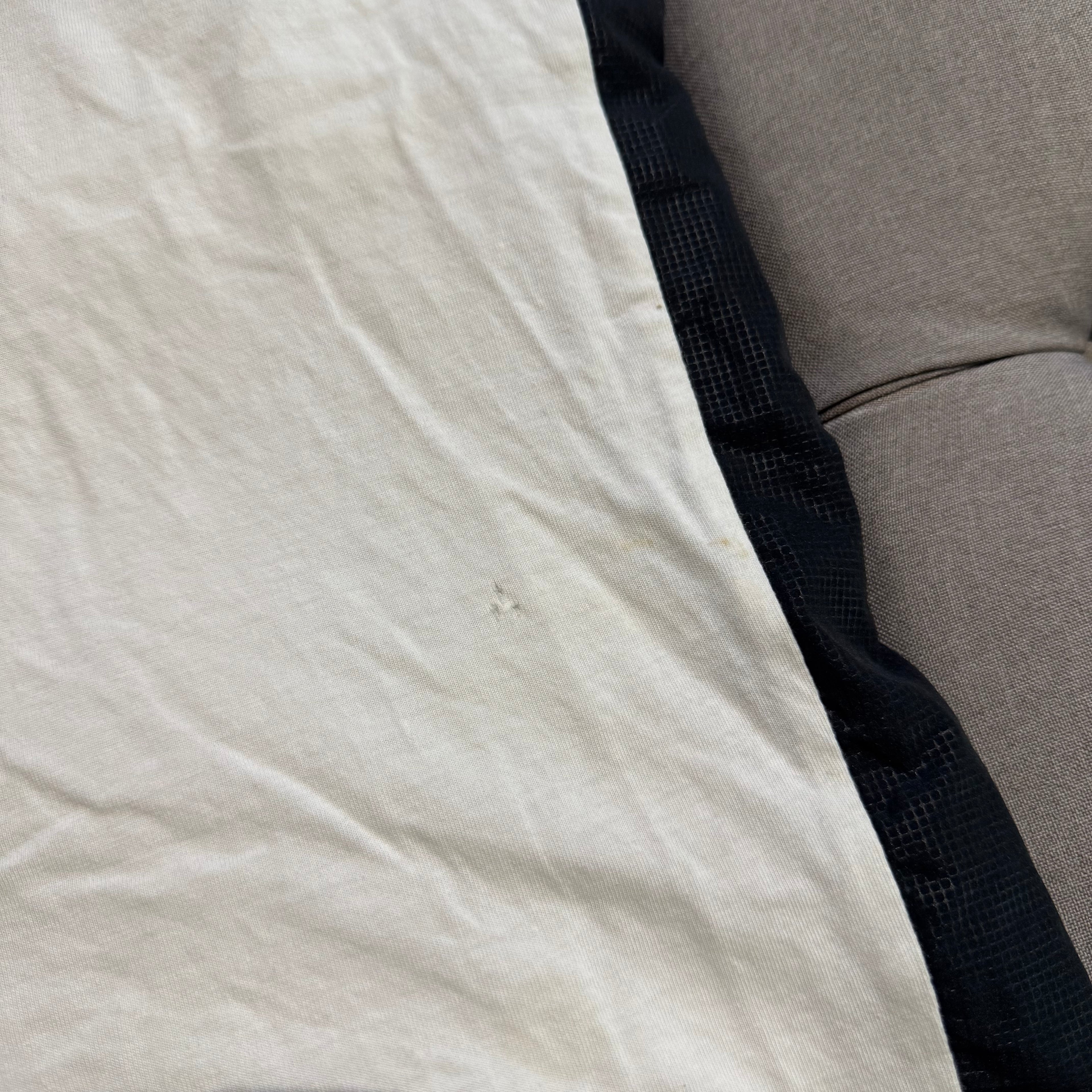 The North Face Side Logo Tshirt 'White Black' (Second hand)