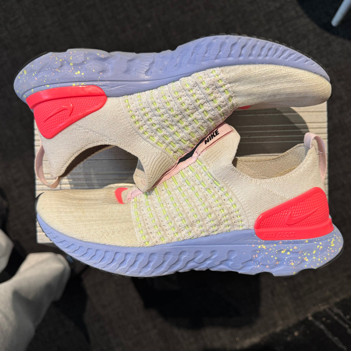 Nike React Phantom Run Flyknit 2 'Confetti' (Second hand)