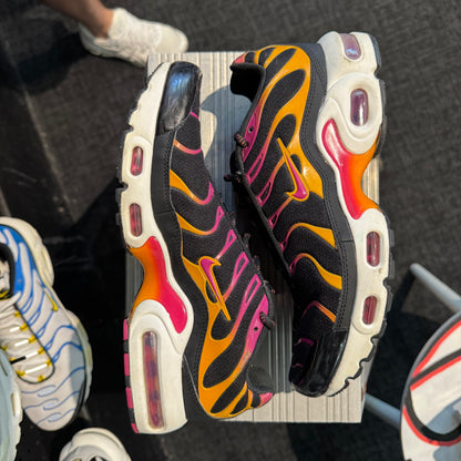 Nike Air Max Plus TN 'Black Active Pink' (Second hand)